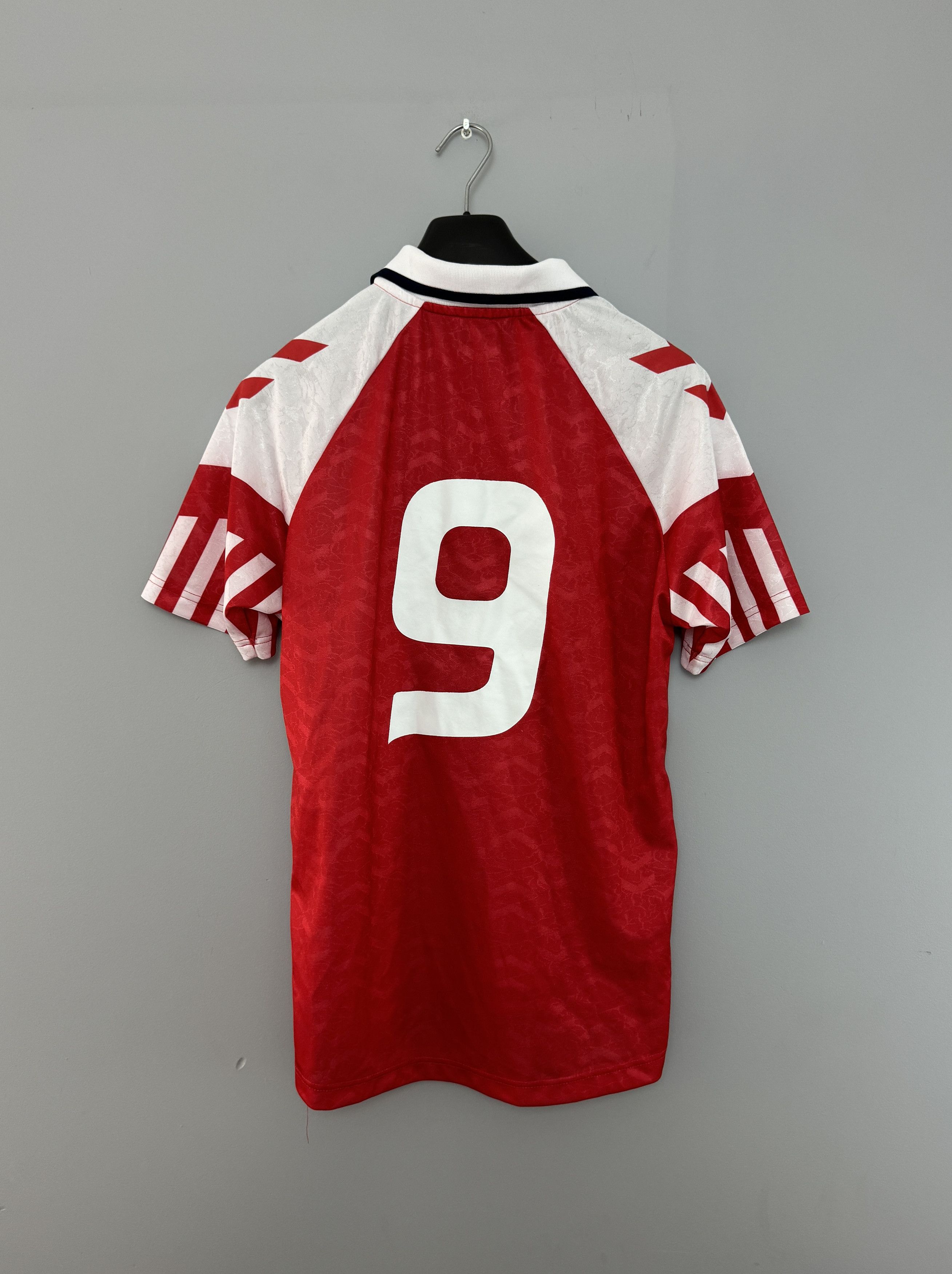 Maillot de football de l'équipe nationale du Danemark, édition 1992