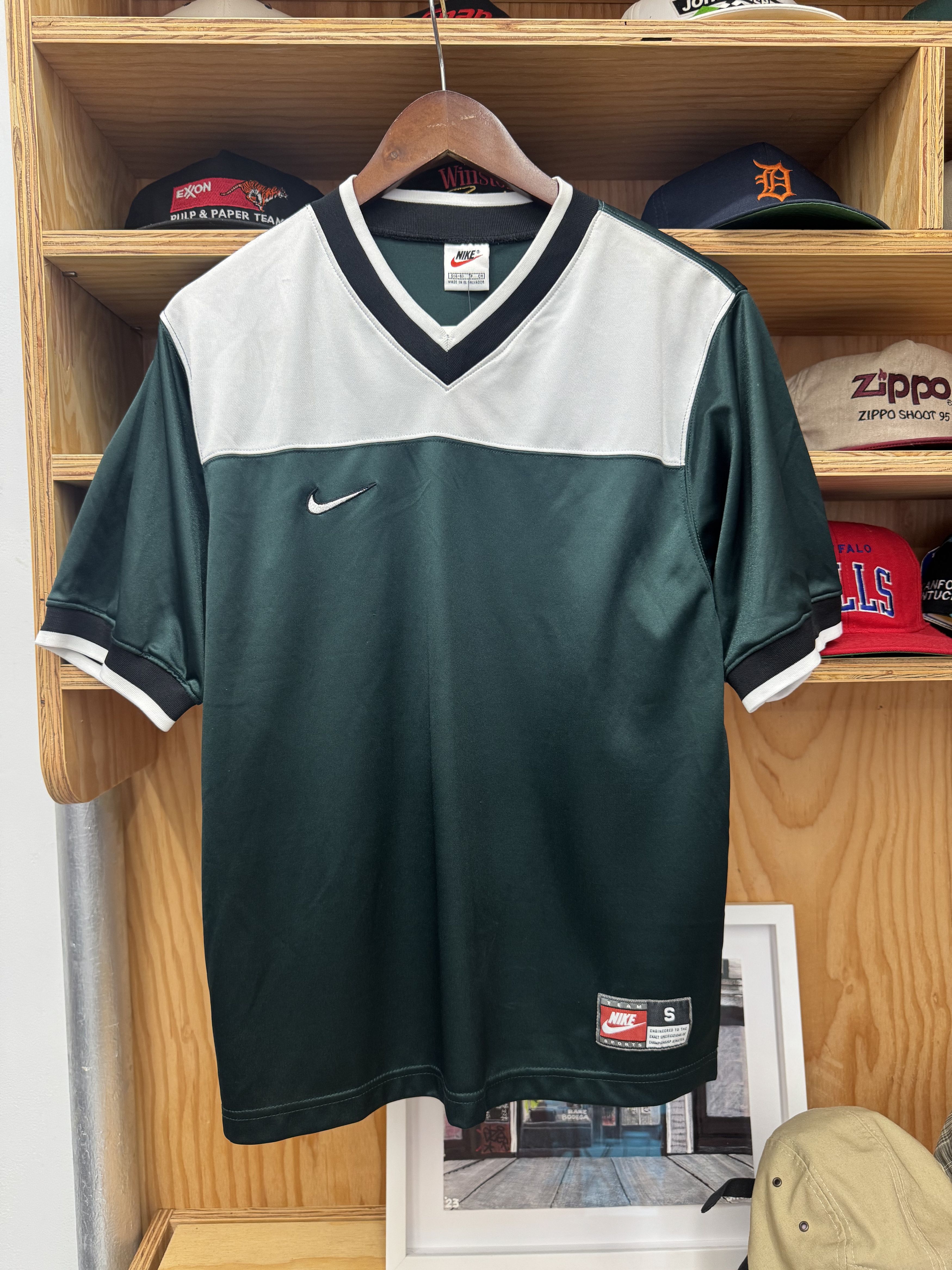 Nike Vintage Nike Jersey Size US S / EU 44-46 / 1 - 1 Thumbnail