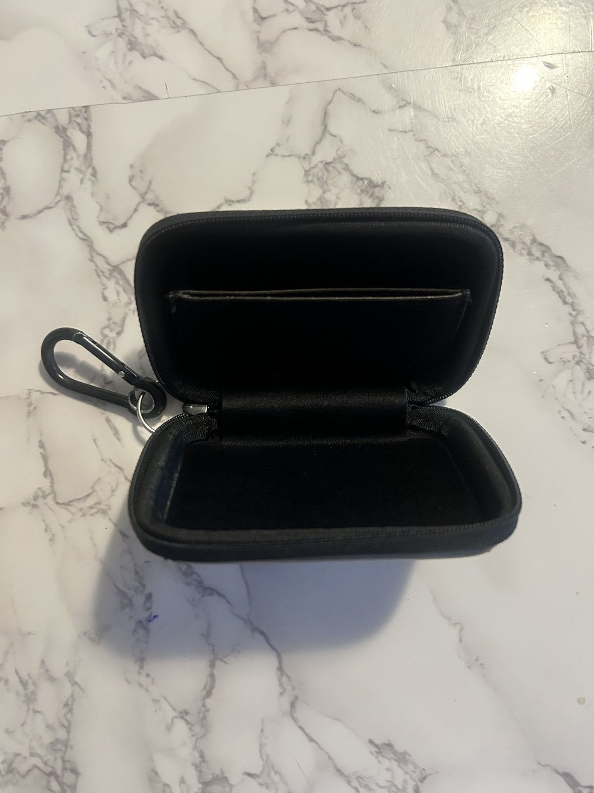 Undercover Undercover Carabiner Case Size ONE SIZE - 3 Thumbnail