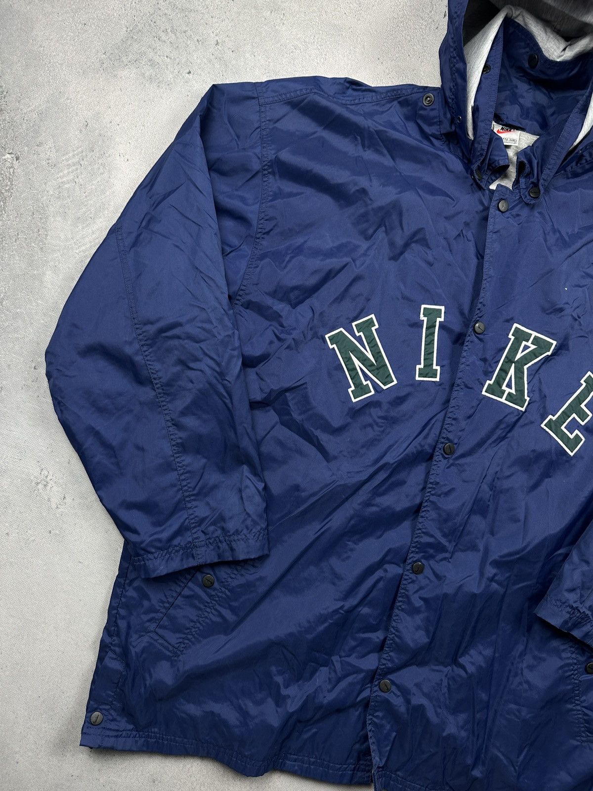Nike Vintage Nike Swoosh Oversized Hooded Windbreaker Rain Jacket Size US XXL / EU 58 / 5 - 2 Thumbnail