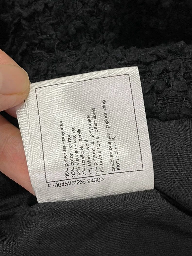 Chanel chanel Black side diamond buckle high slitch skirt Size 25" / US 0 / IT 36 - 6 Thumbnail