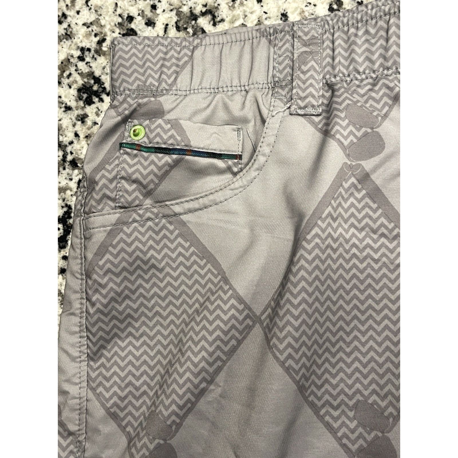 Vintage William Murray Golf Shorts Mens 40x11 Gray Straight Fit Chino Tartan Trim Size US 40 / EU 56 - 3 Thumbnail
