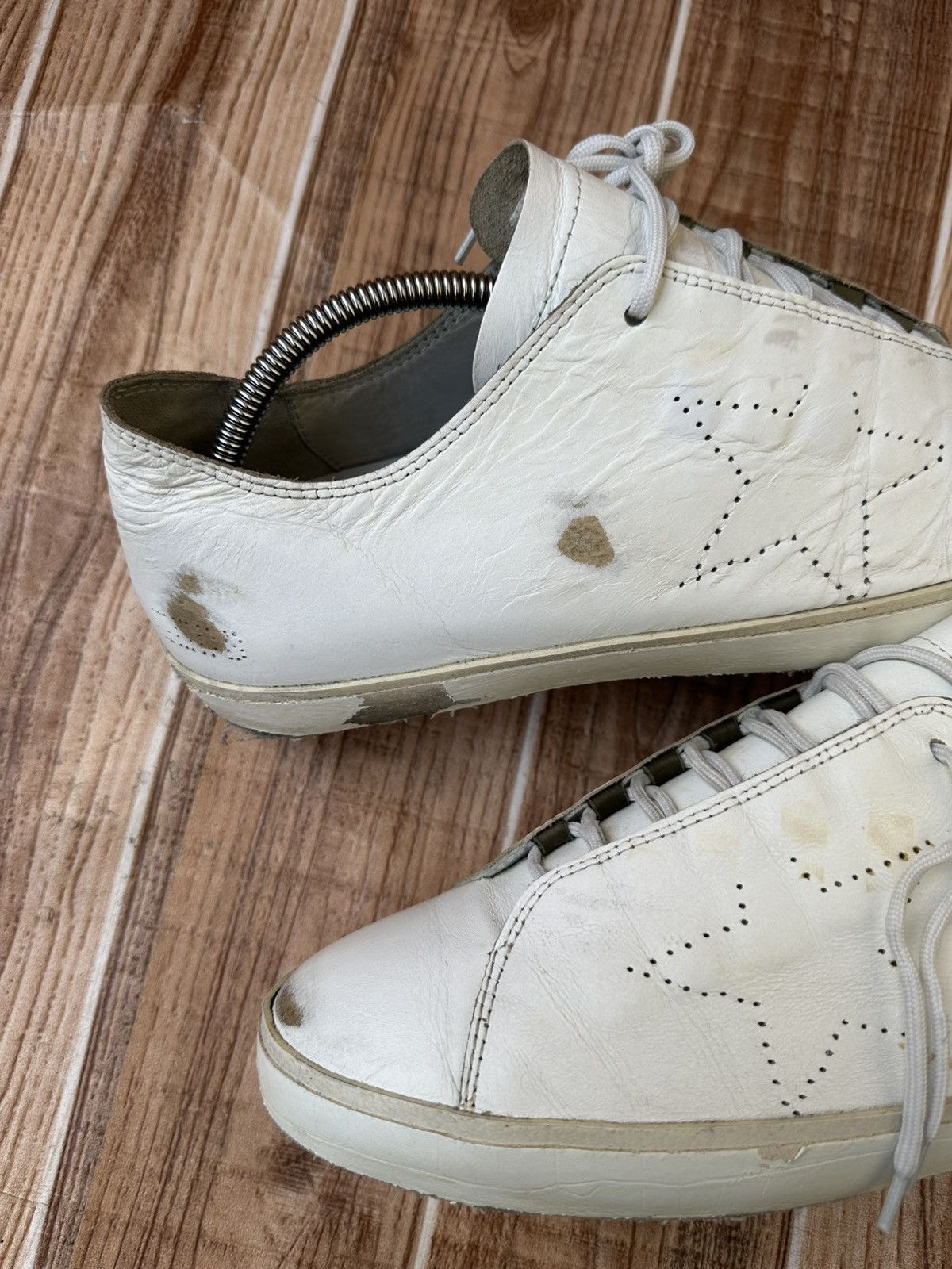 Golden Goose Golden Goose GGDB Superstar White Leather Lowtop Sneaks Size US 9 / EU 42 - 14 Thumbnail