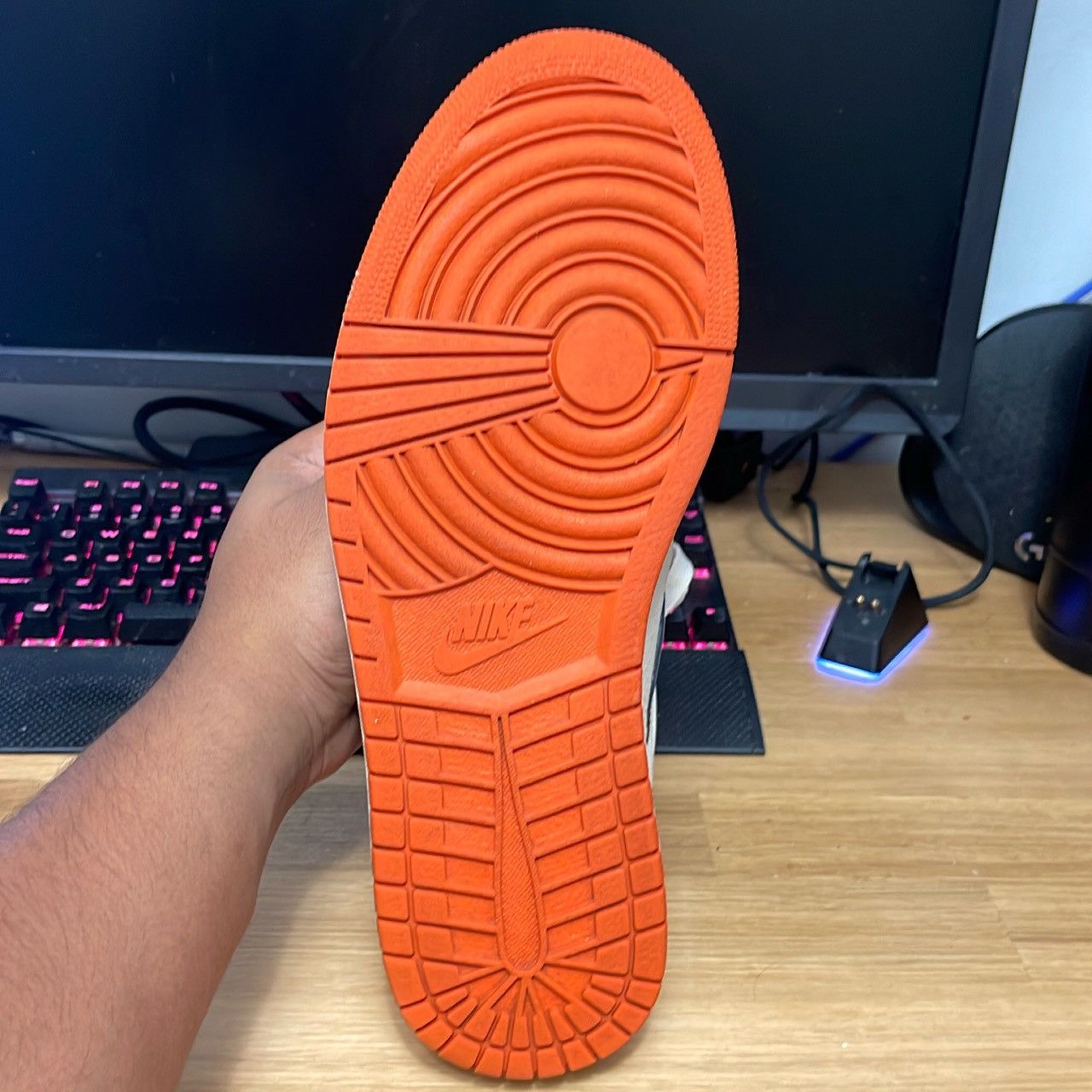 Jordan Brand Jordan 1 Reverse Shatterbackboard Size US 10.5 / EU 43-44 - 9 Thumbnail