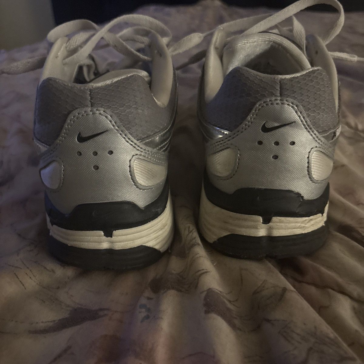 Nike Nike p-6000 Size US 10.5 / EU 43-44 - 2 Thumbnail