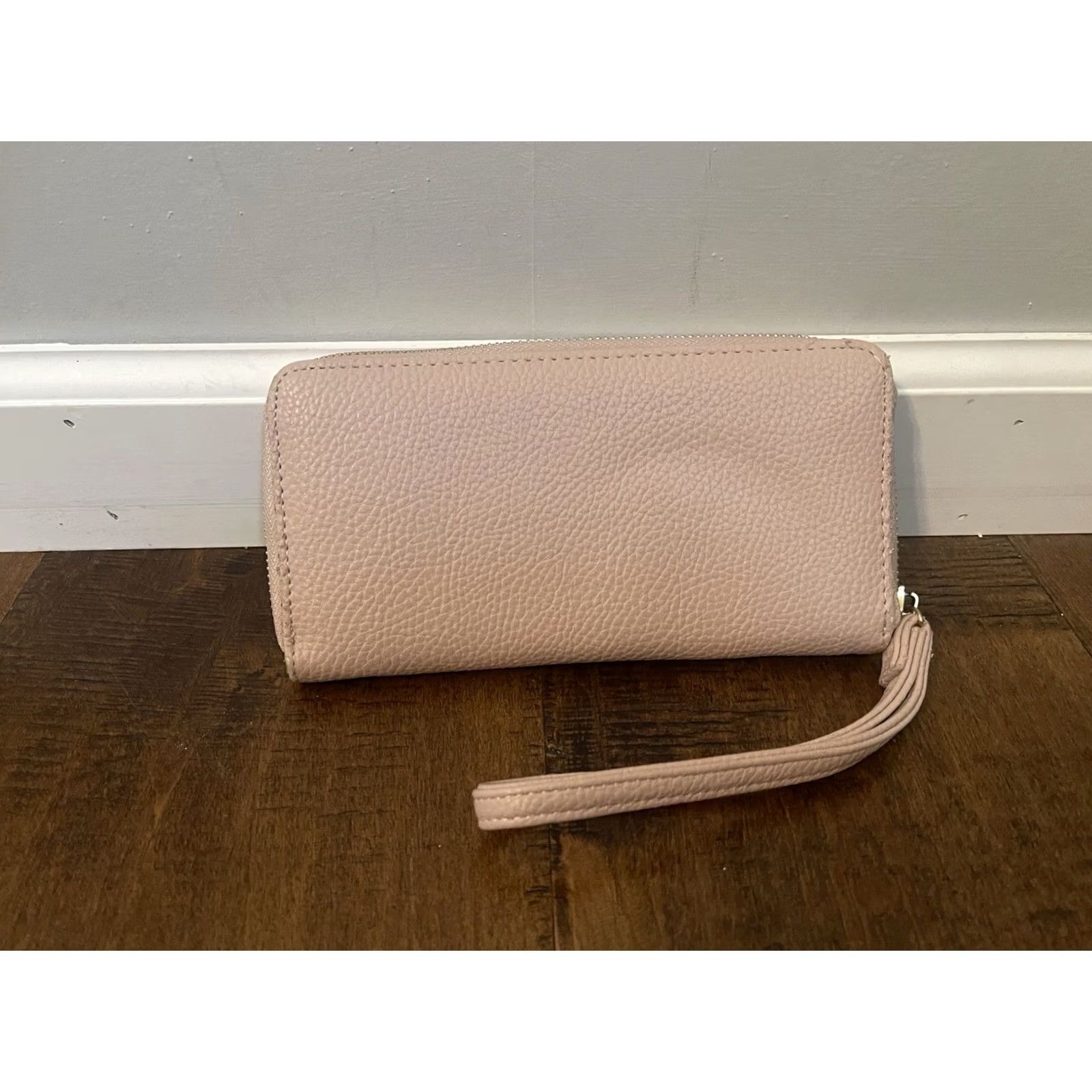 Steve Madden Steve Madden Blush Pink Zip Around Wristlet Clutch Purse 8" Womens Leather Pink Zip-Around Wristlet/Clutch 8" SM Size ONE SIZE - 3 Thumbnail