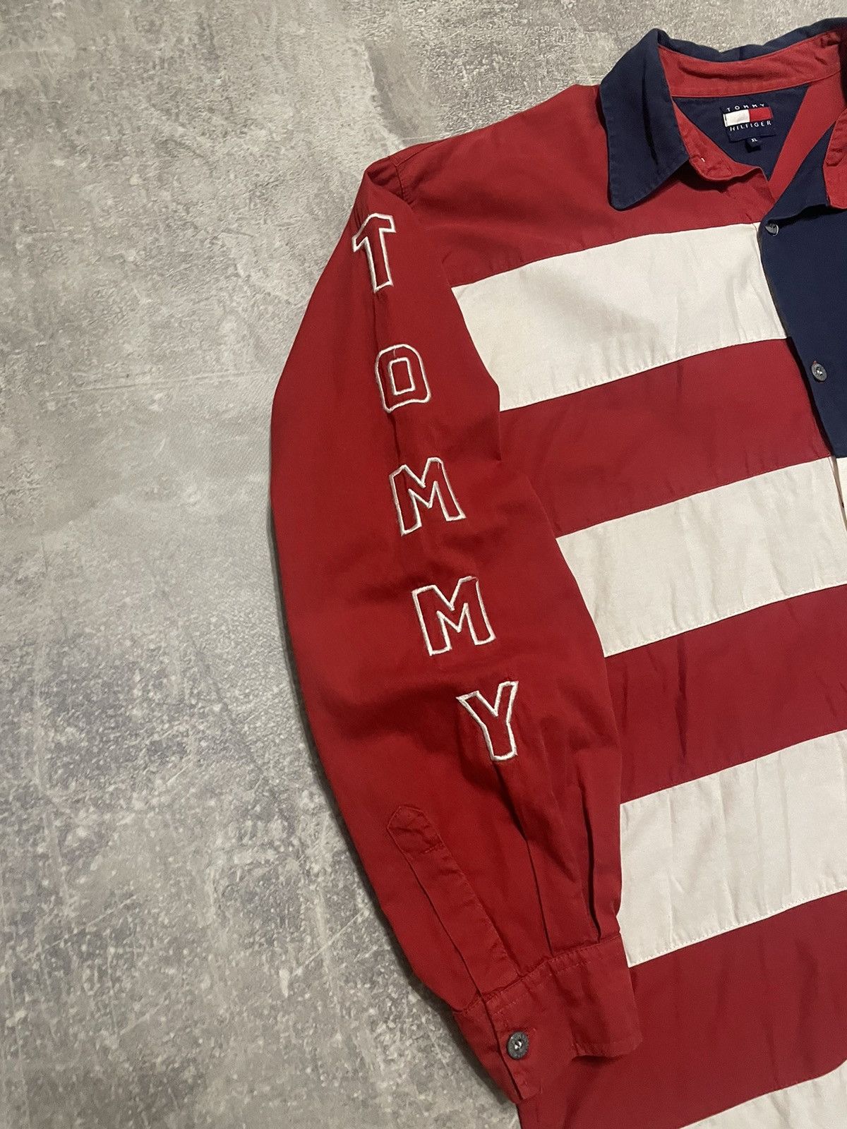 Other Vintage Tommy Hilfiger USA Flag Button Up Shirt Size US XL / EU 56 / 4 - 4 Thumbnail