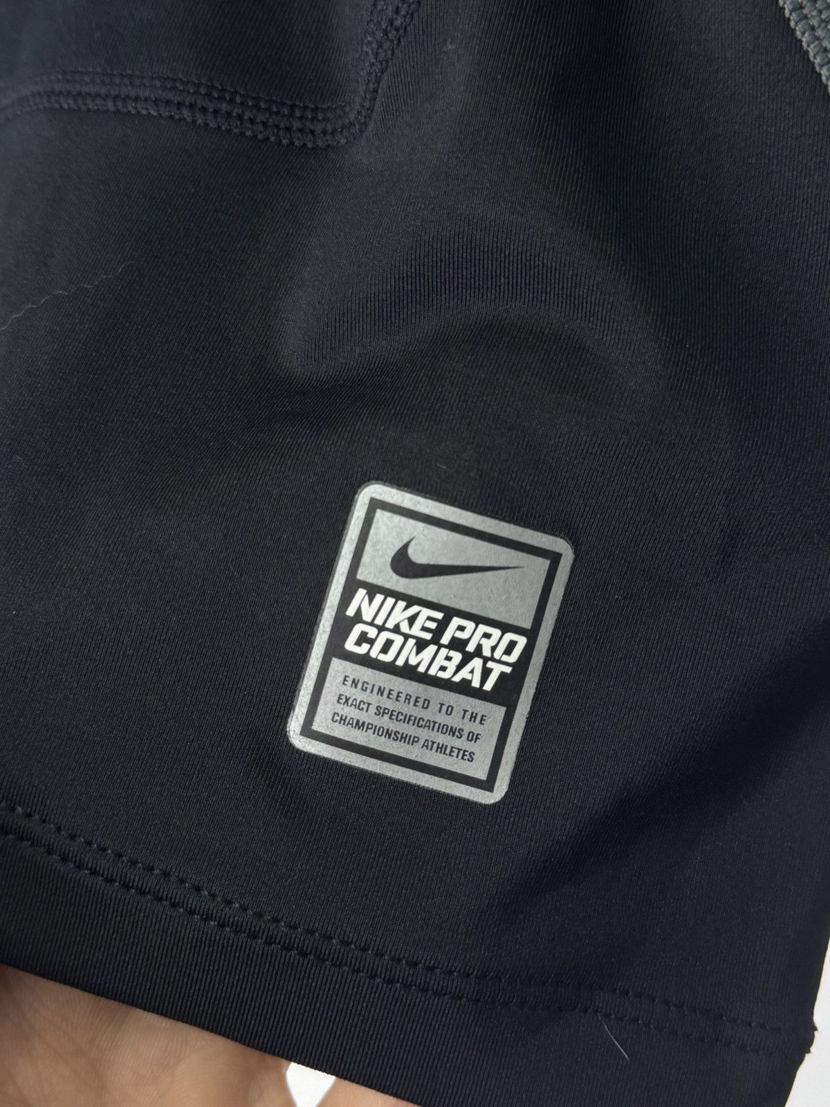 Nike Nike Pro Combat Long Sleeve Shirt Size US M / EU 48-50 / 2 - 7 Thumbnail