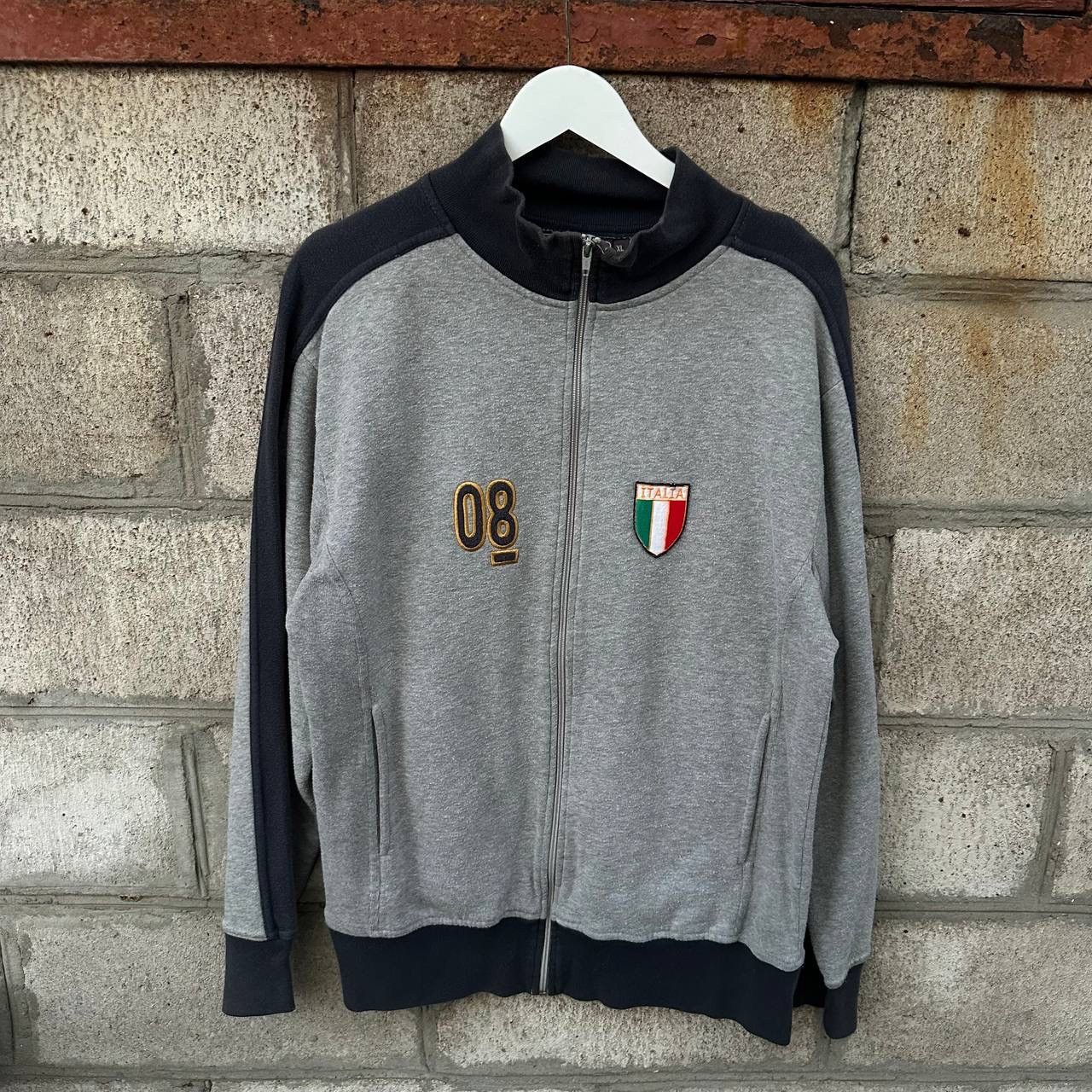 Number (N)ine Vintage Italia Zip Sweater Big Logo Size XL Y2K 00s USA Size US XL / EU 56 / 4 - 2 Thumbnail