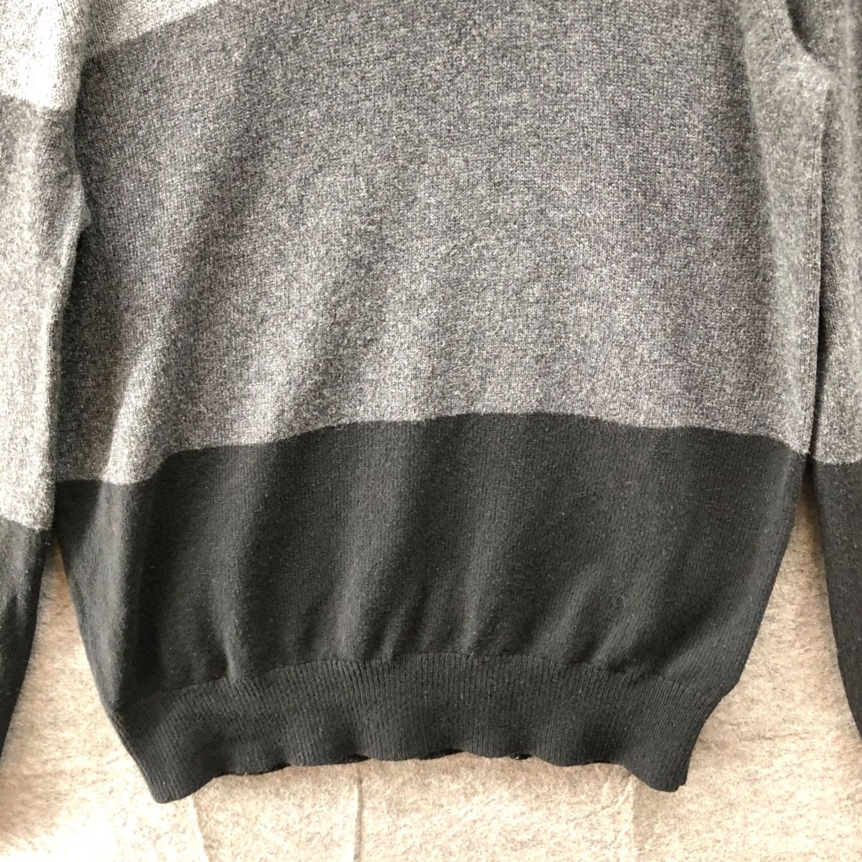 Banana Republic Banana Republic Merino Wool Blend Sweater Mens L Gray Crewneck Colorblock Knit Pullover Size US L / EU 52-54 / 3 - 4 Thumbnail