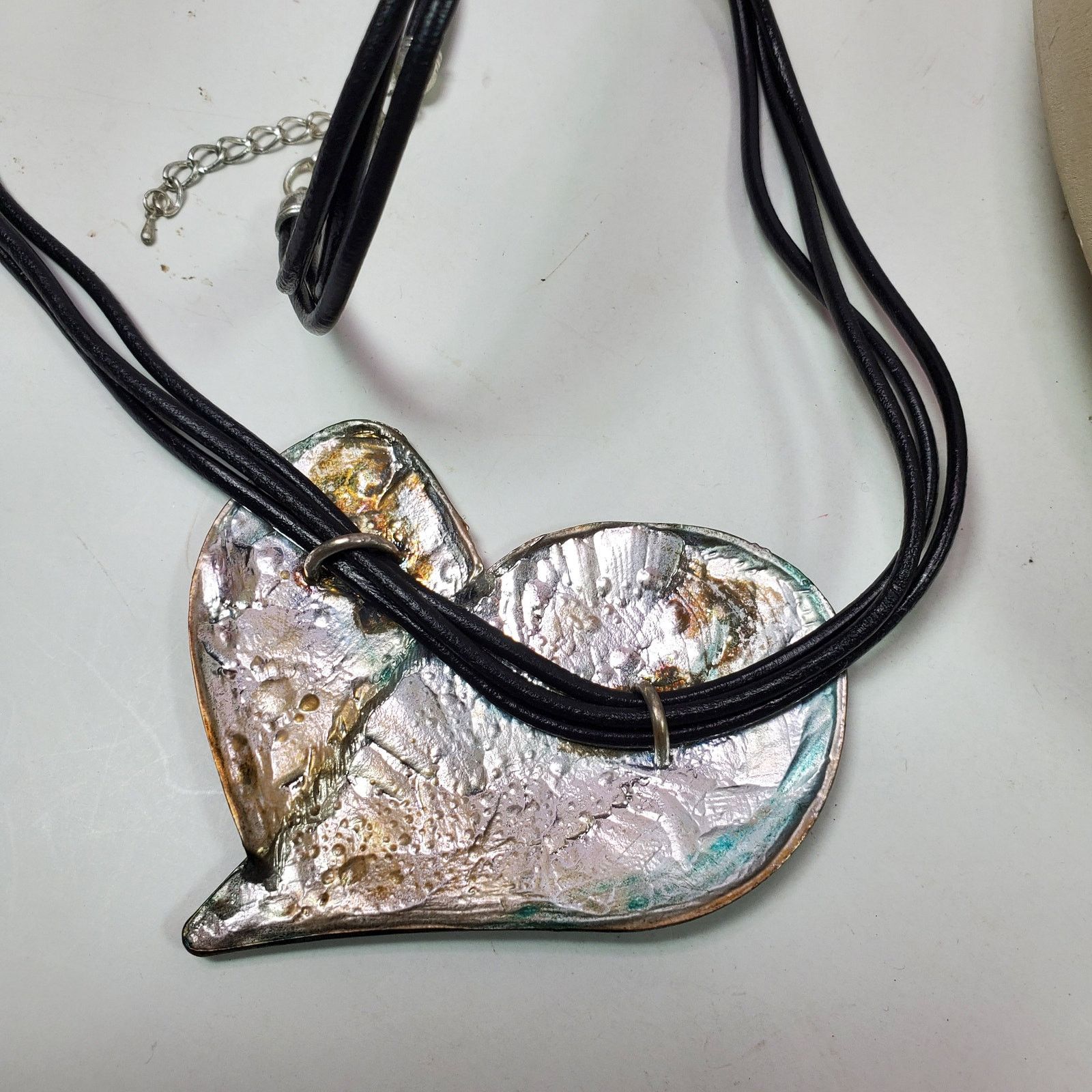 The Unbranded Brand Bling Metal Heart on Black Rope Necklace 26 Inch Long Size ONE SIZE - 6 Thumbnail