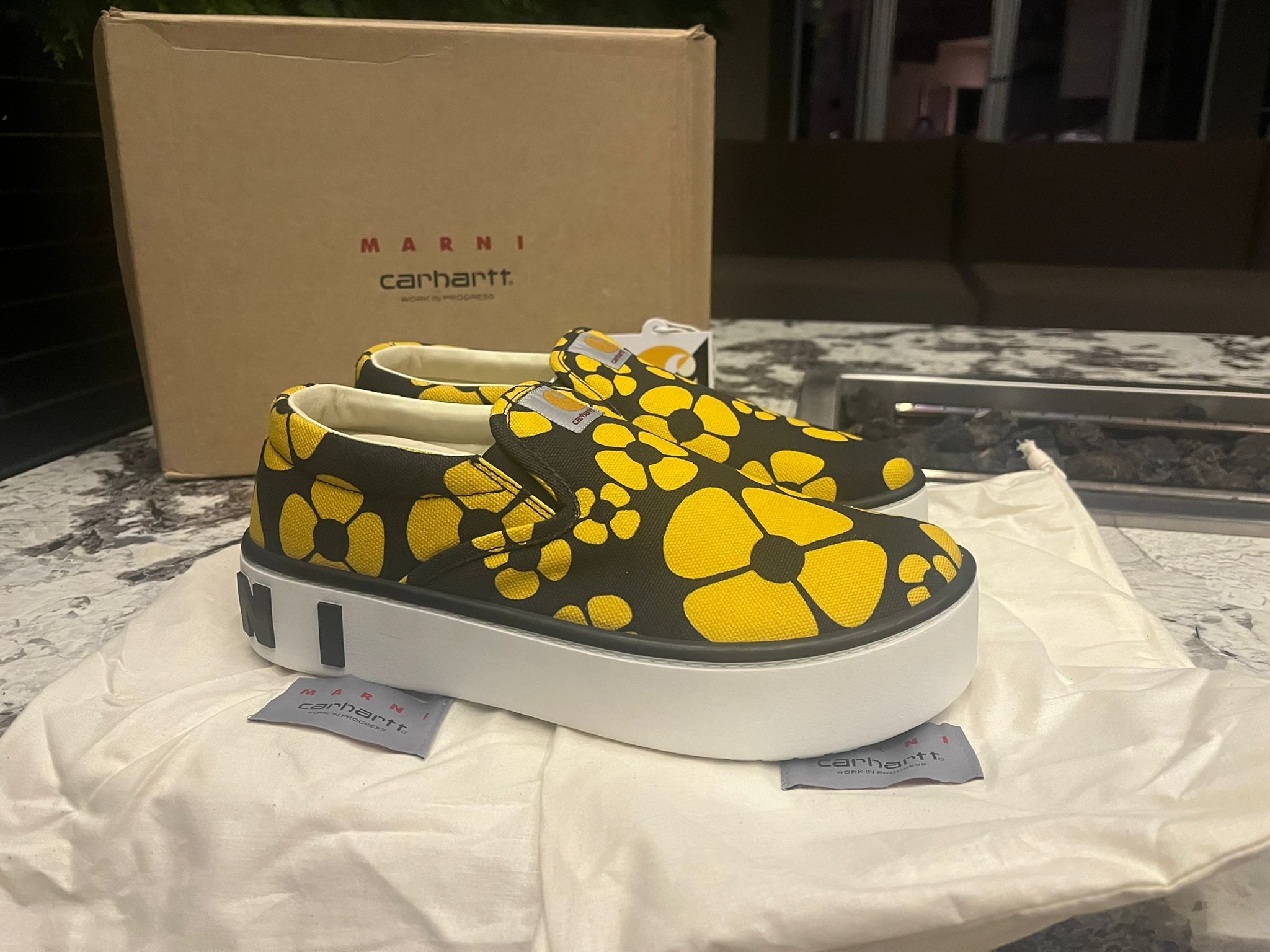 Carhartt × Marni Carhartt Paw Sunflower Slip On Sneakers in Black, Yellow Size US 9 / EU 42 - 2 Thumbnail