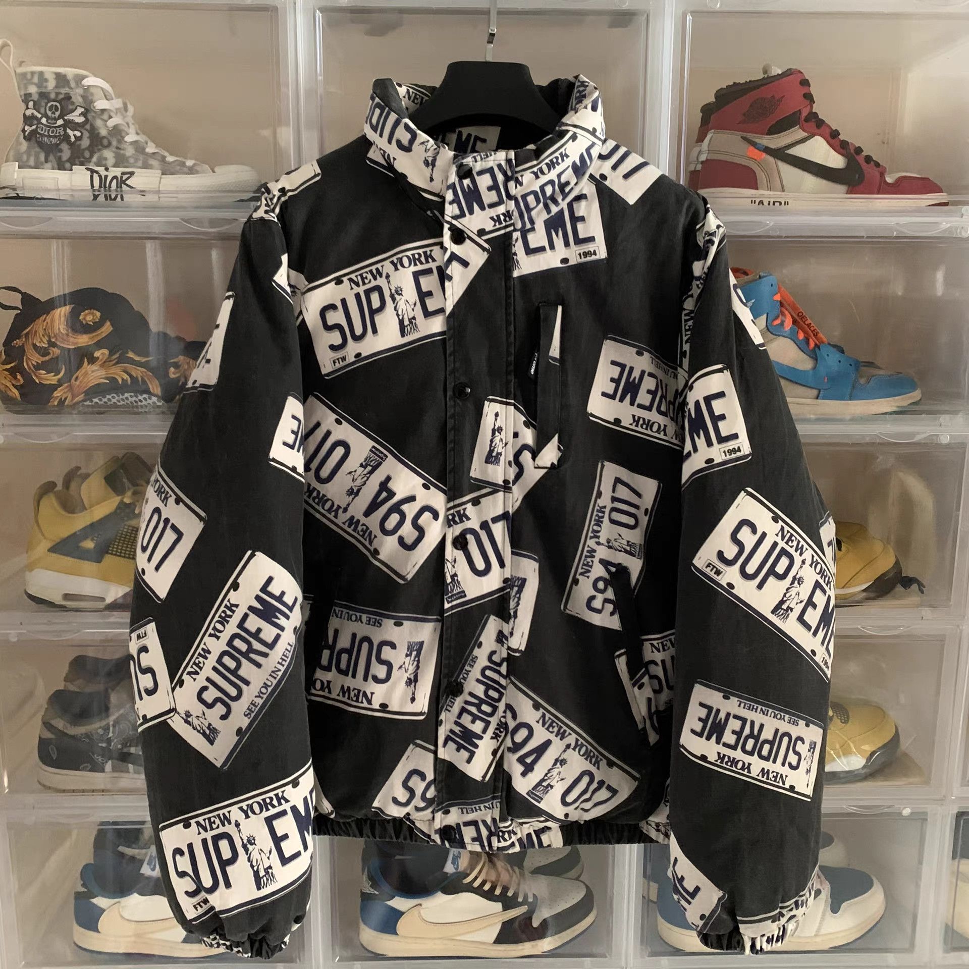Supreme Supreme Black Logo Puffer Jacket Size US L / EU 52-54 / 3 - 1 Thumbnail