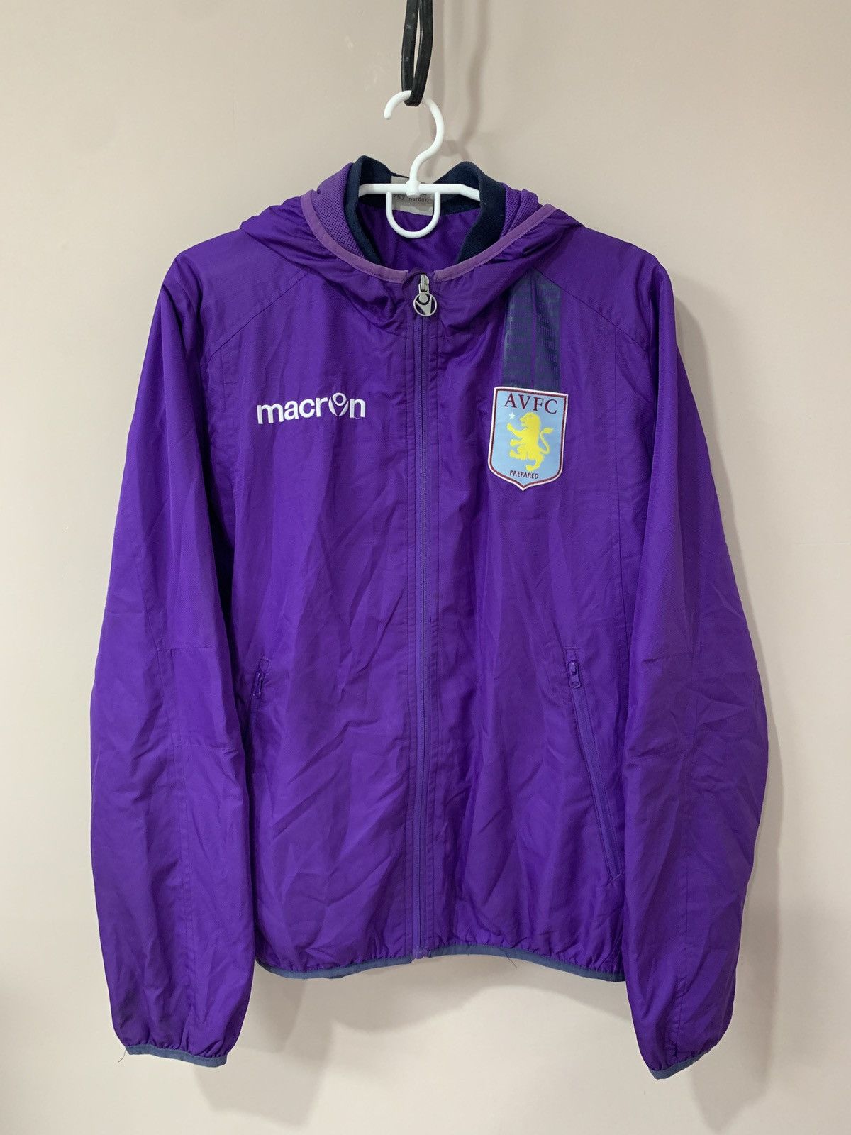 Macron Aston Villa Zip Football Jacket Macron Soccer Size M Size US M / EU 48-50 / 2 - 1 Thumbnail