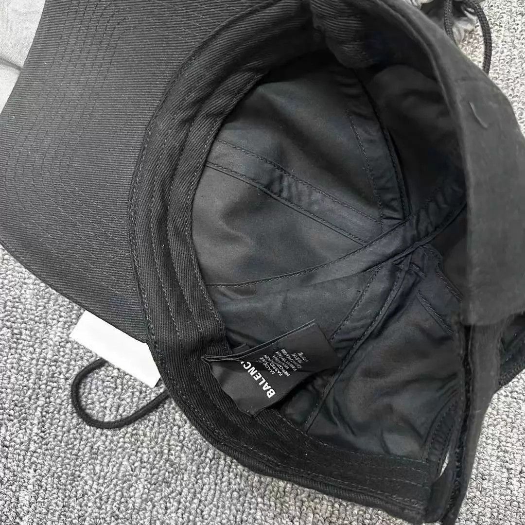 Balenciaga Balenciaga Mastercard Cap Size L New w/tags w/dust bag Size ONE SIZE - 3 Thumbnail