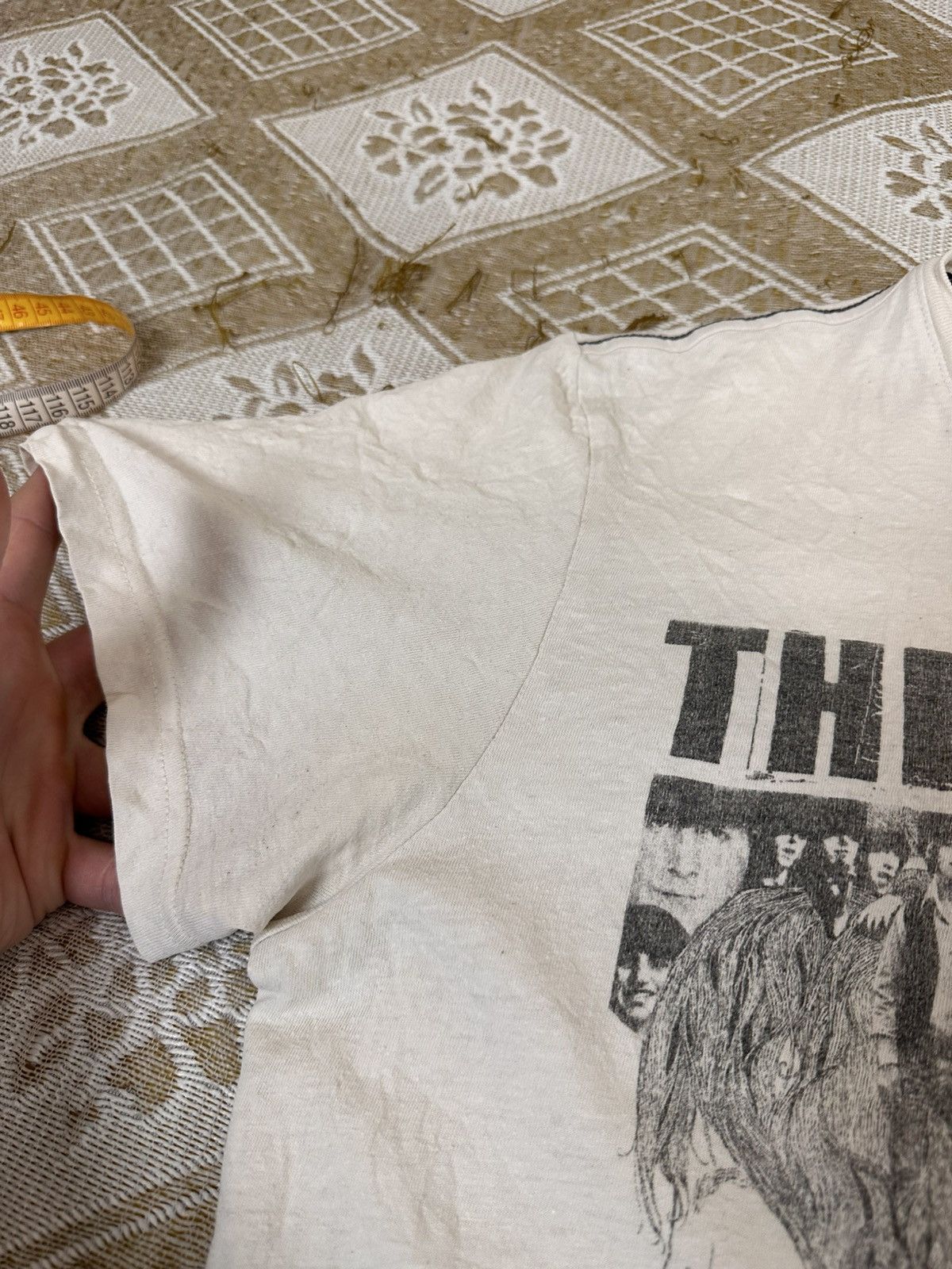 Apple 🔥 The Beatles Revolver Art T Shirt Rock Band Apple Vintage Size US M / EU 48-50 / 2 - 8 Thumbnail