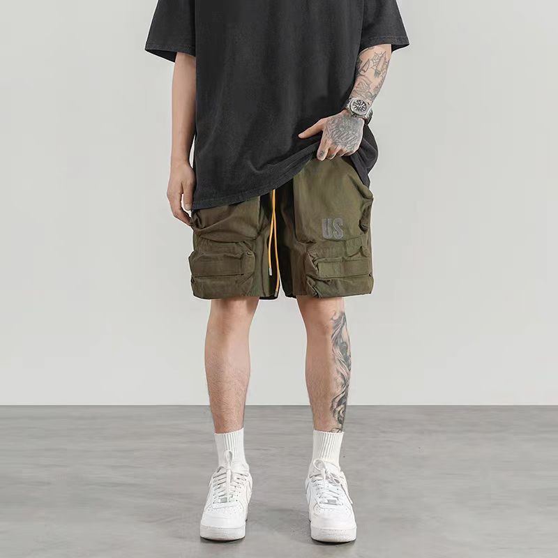 Multi-pocket heavy duty cargo shorts