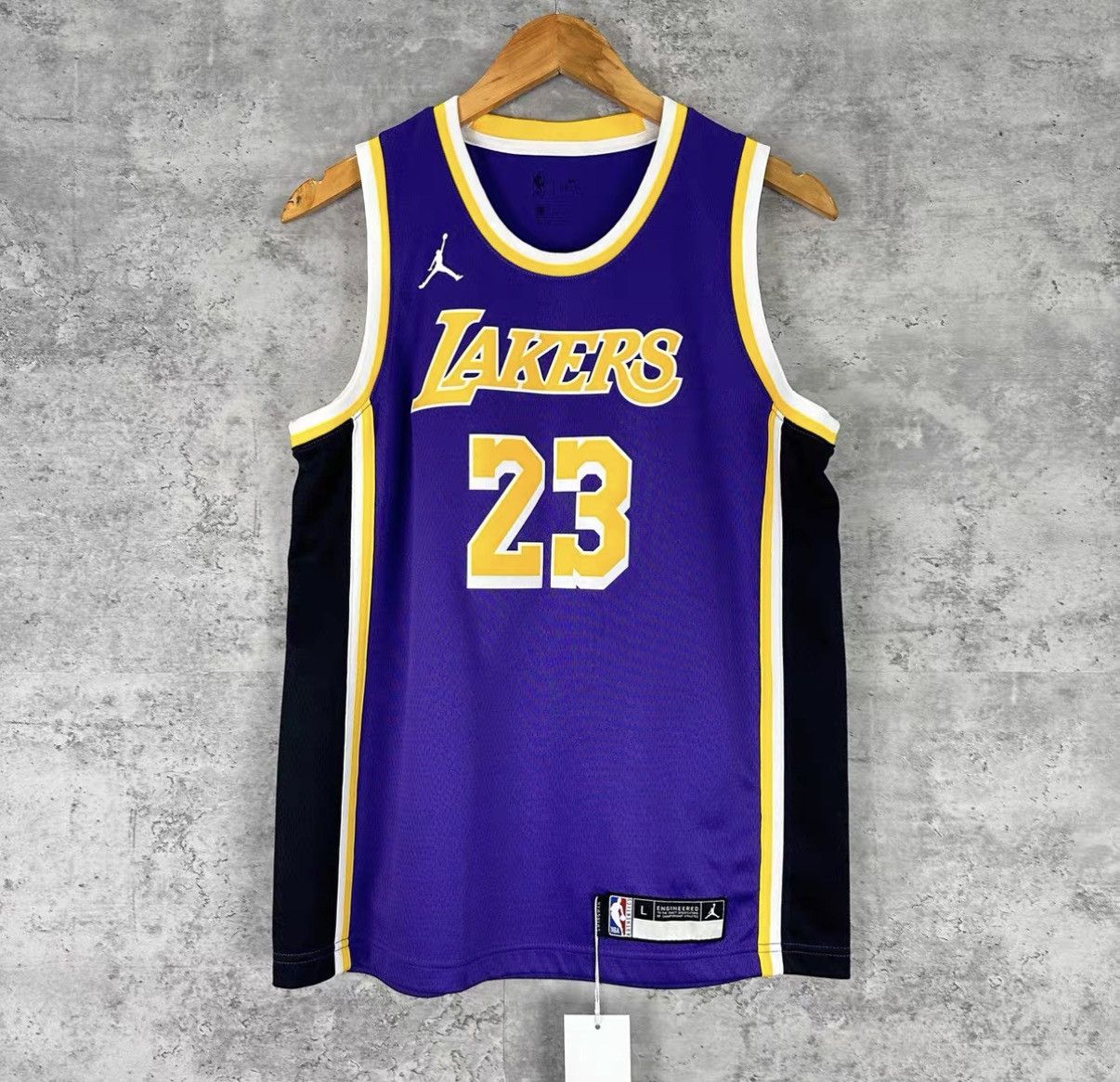 Nike Nike NBA Lakers James No.23 Fan Edition Jersey J42 Size US L / EU 52-54 / 3 - 1 Thumbnail