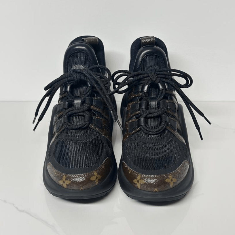Louis Vuitton Louis Vuitton Round Toe Lace-Up Dad Sneakers Size US 8 / IT 38 - 2 Thumbnail