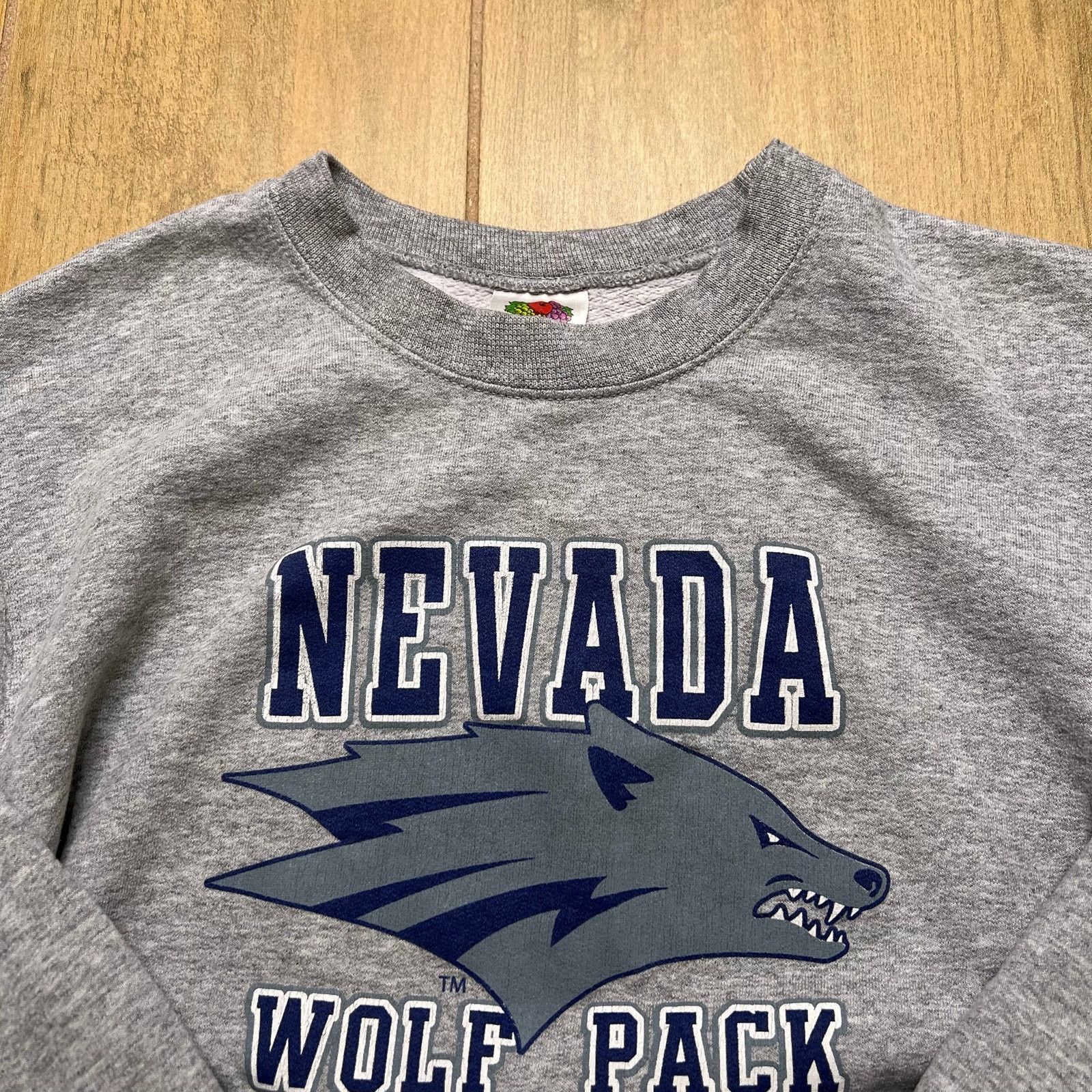 Vintage Nevada Wolf Pack Crewneck Sweatshirt Logo Youth XL 14/16 Size US XS / EU 42 / 0 - 2 Thumbnail