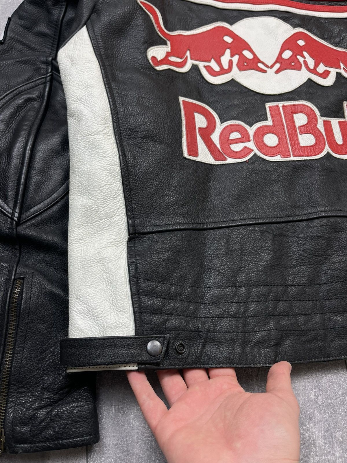 Vintage Red Bull Sponsored Racing Leather Jacket Size XXL Men’s Size US XXL / EU 58 / 5 - 19 Thumbnail