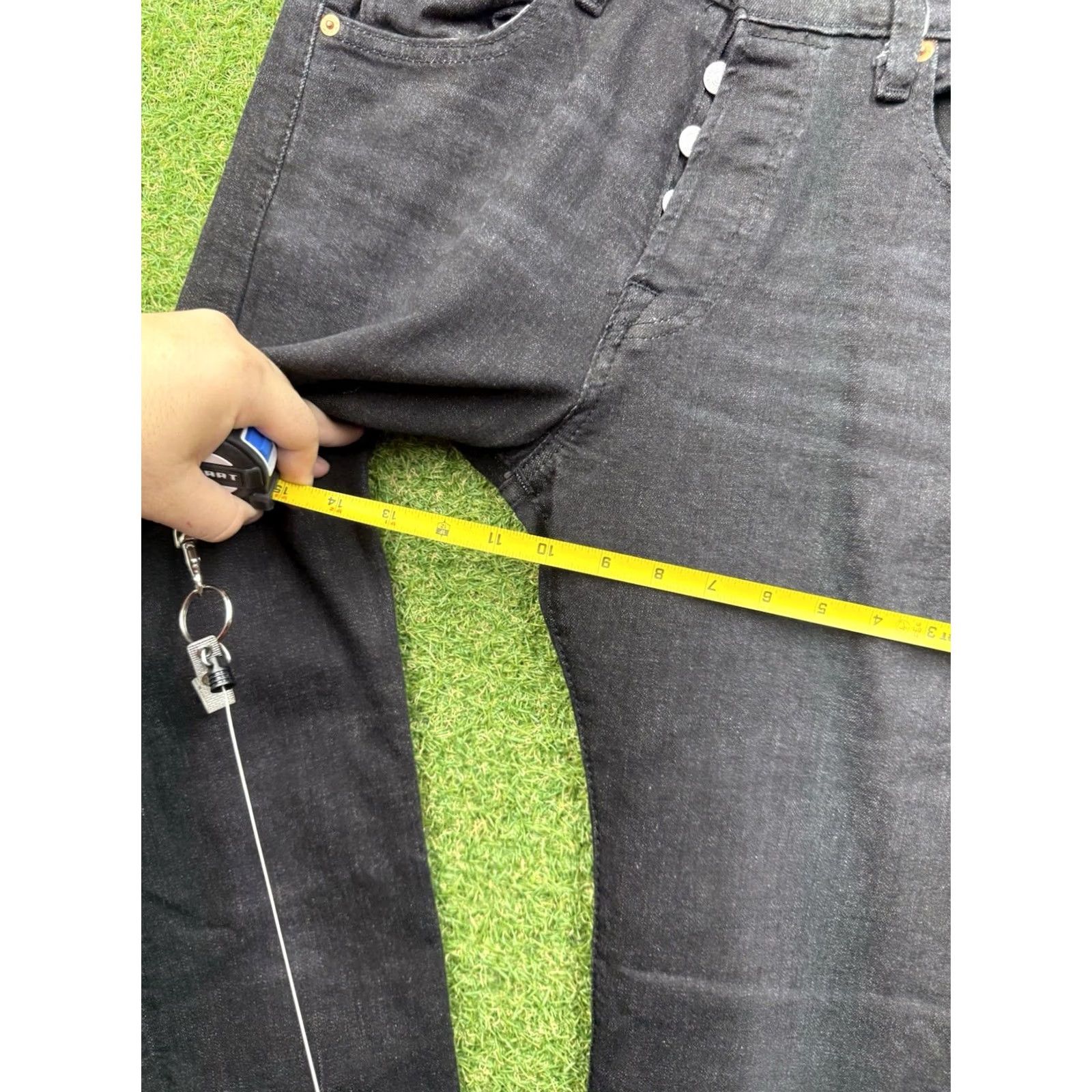 Levi's Levi's 501 Jeans Mens 30x32 Black Legacy Straight Leg Original Fit Button Fly NWT Size US 30 / EU 46 - 7 Thumbnail