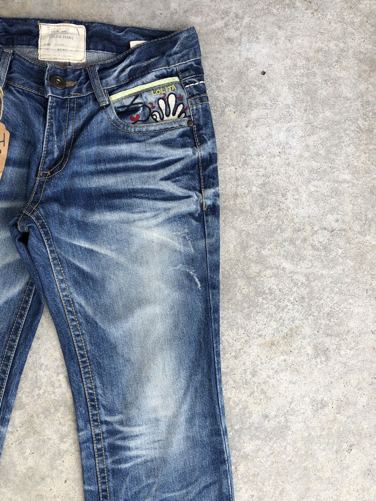 Japanese Brand Yoshitomo Nara Lolita Distressed Jeans Size US 31 - 10 Thumbnail