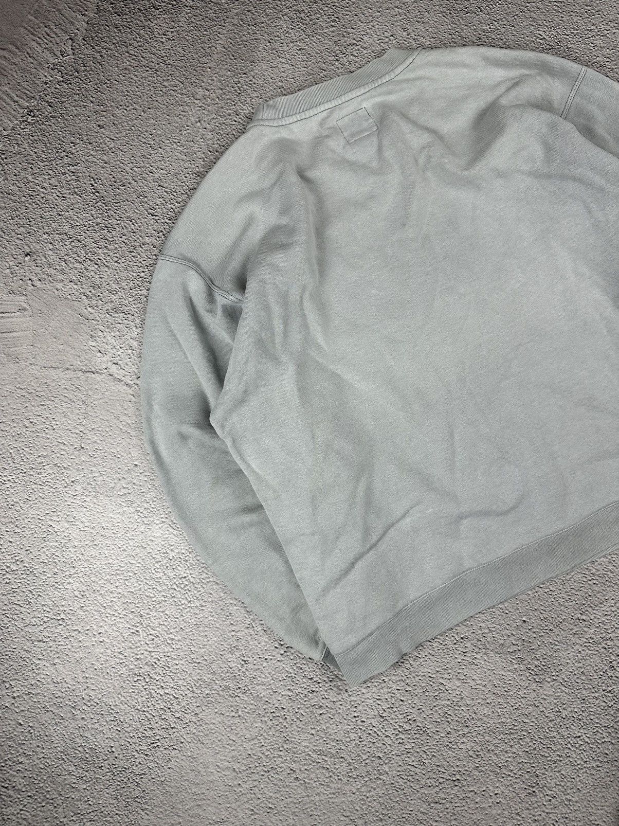 Nike Vintage Nike Sweatshirt Boxed Logo Faded Y2K Rare 90s SK8 Size US M / EU 48-50 / 2 - 11 Thumbnail