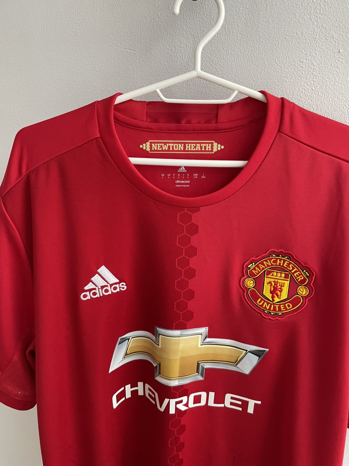 Adidas Manchester United 2016 2017 Signed Football Shirt Jersey Size US L / EU 52-54 / 3 - 11 Thumbnail