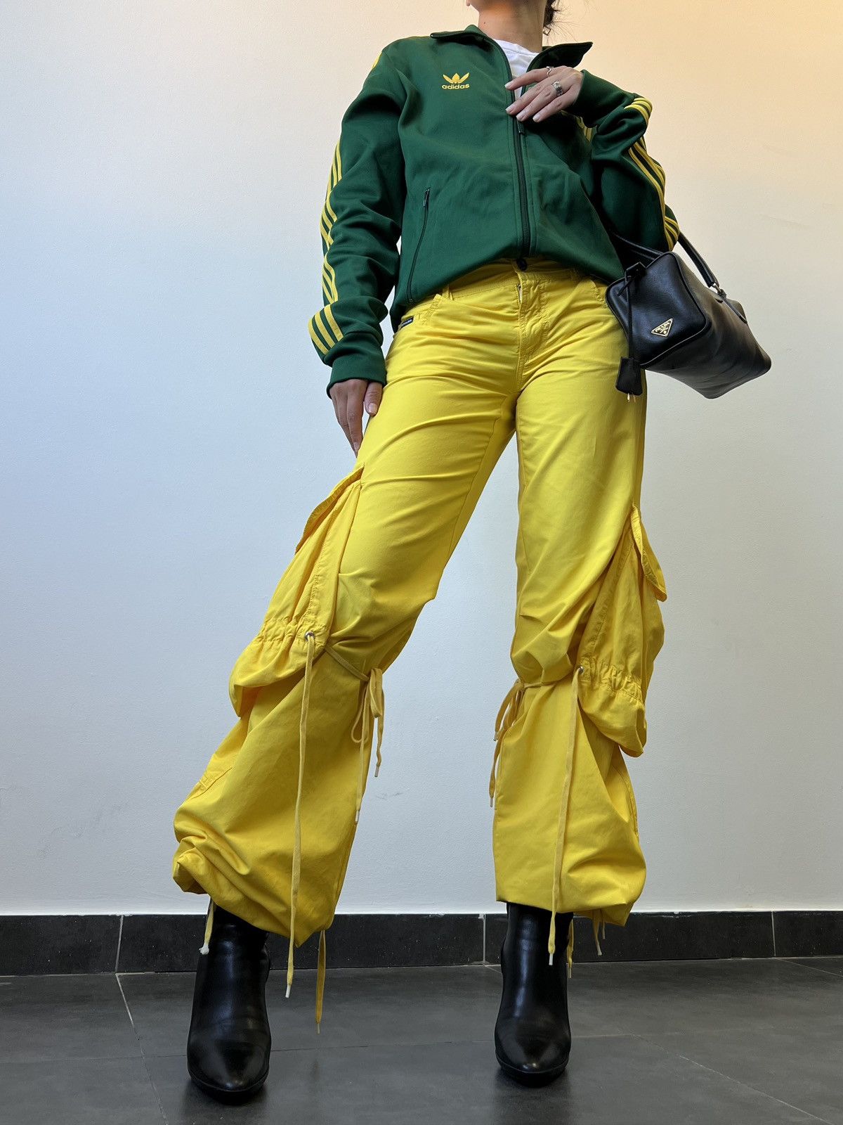 Dolce & Gabbana Vintage Dolce Gabbana Y2K Sex Bondage cargo parachute pants Size 26" / US 2 / IT 38 - 3 Thumbnail