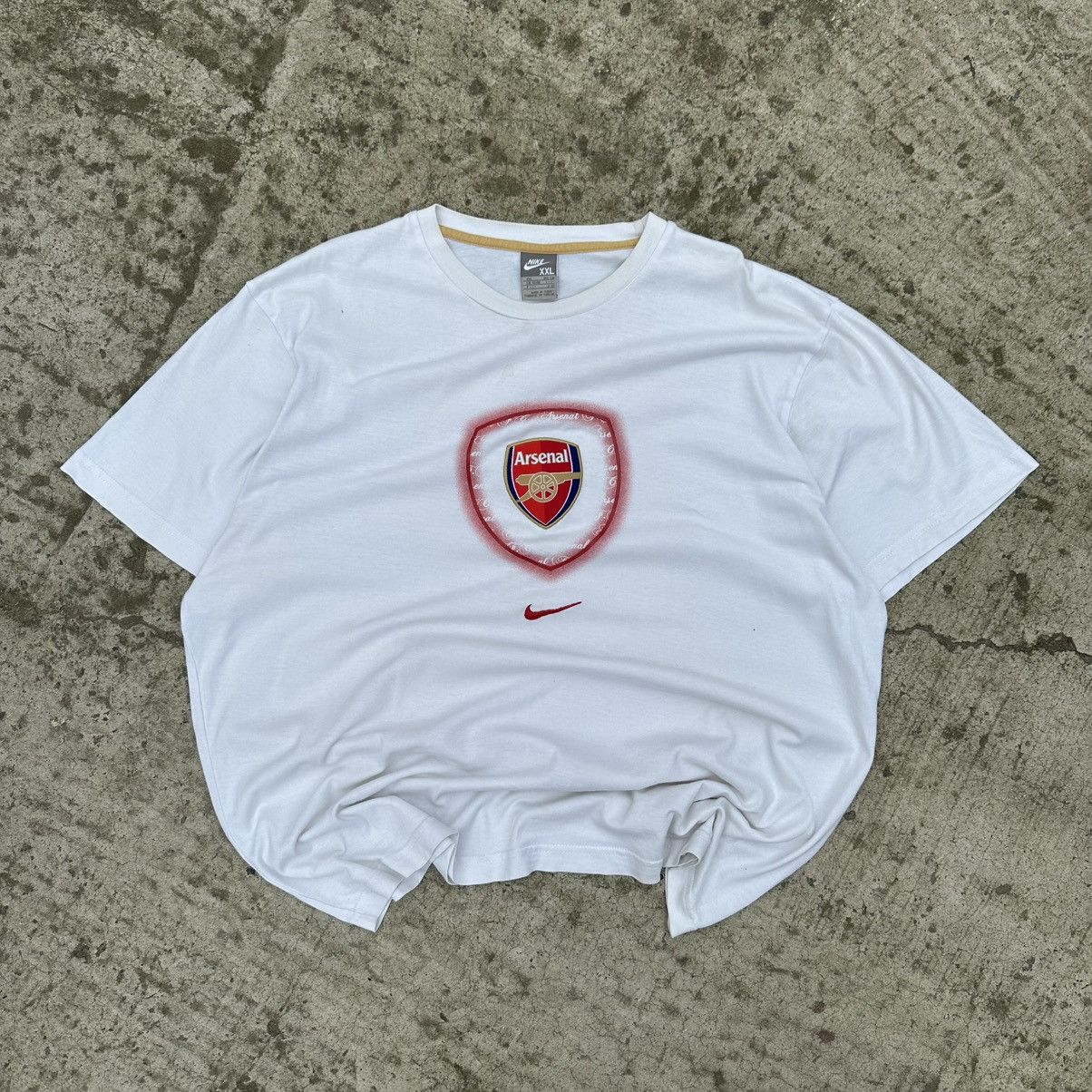 Nike Vintage Nike Arsenal Centre Logo T-shirts Y2K Size 2XL Y2K Size US XXL / EU 58 / 5 - 1 Thumbnail