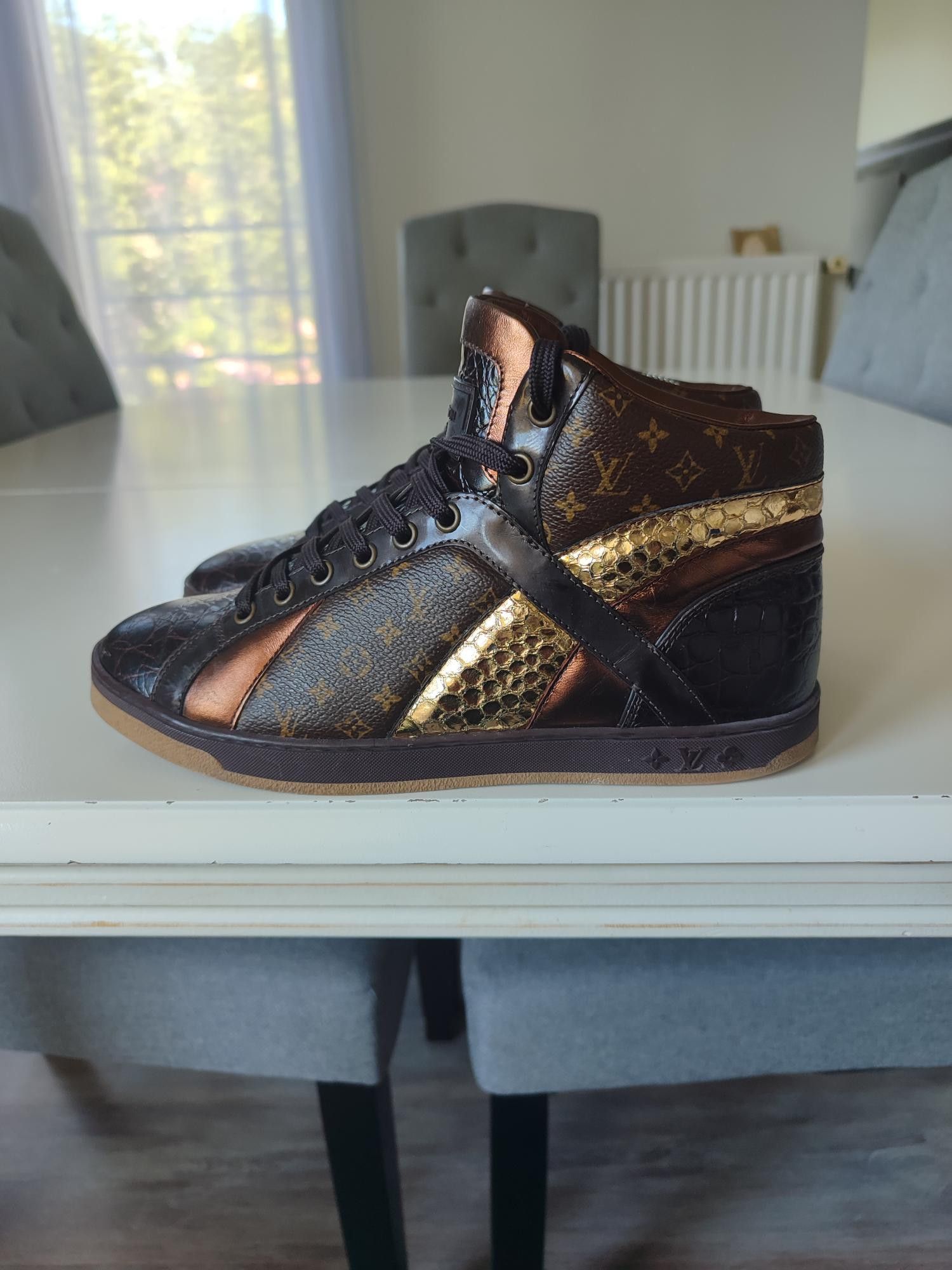 Louis Vuitton BASKETS LOUIS VUITTON SYDNEY HIGHTOP Size US 6 / IT 36 - 1 Thumbnail