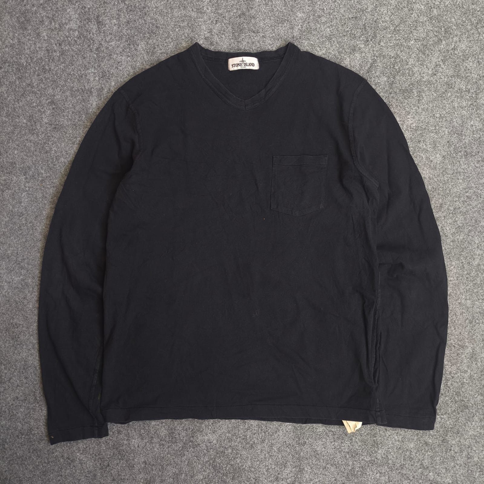Stone Island Vtg stone island longsleeve tshirt Size US L / EU 52-54 / 3 - 1 Thumbnail