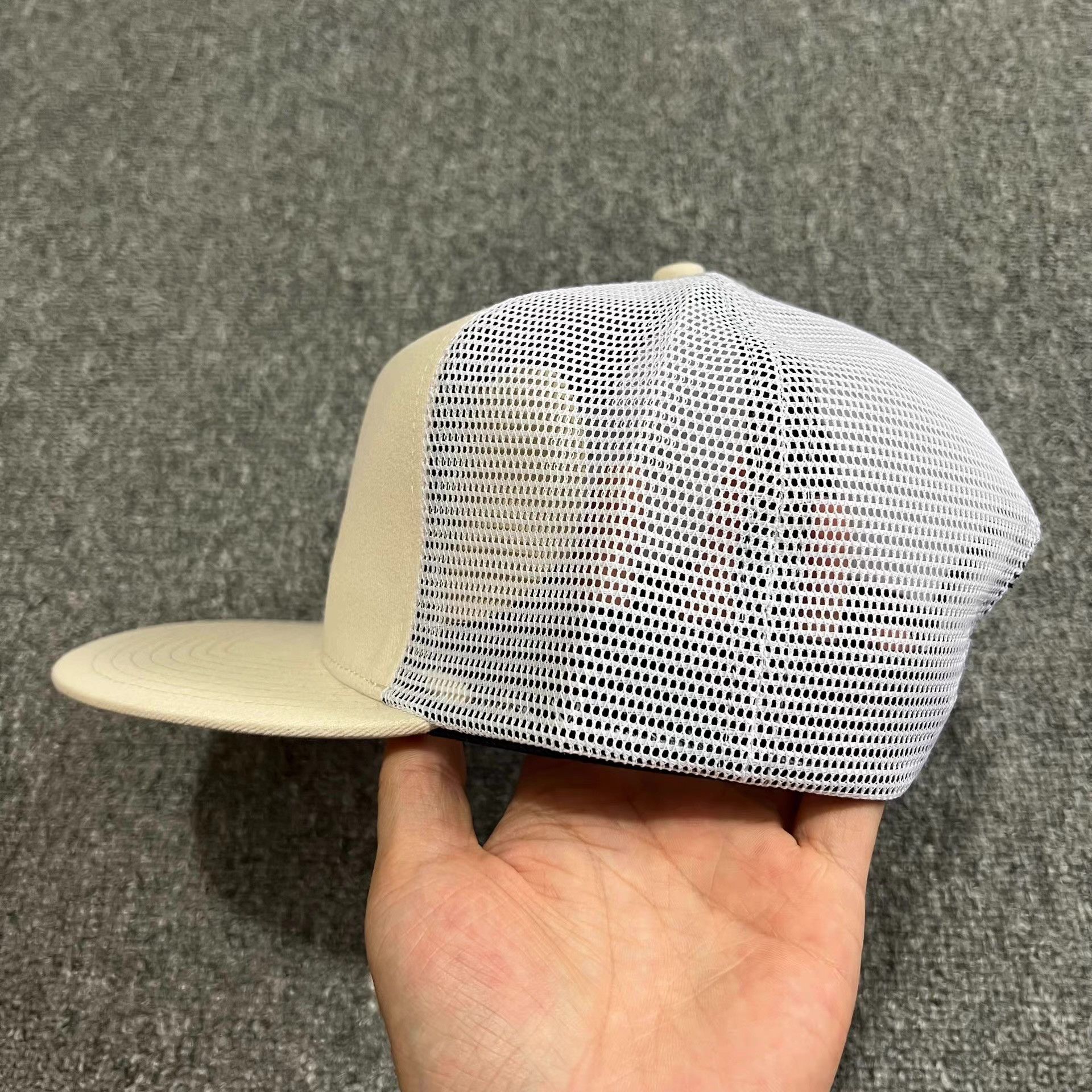Honor the Gift Honor The Gift embroidered mesh trucker baseball cap Q7 Size ONE SIZE - 5 Thumbnail