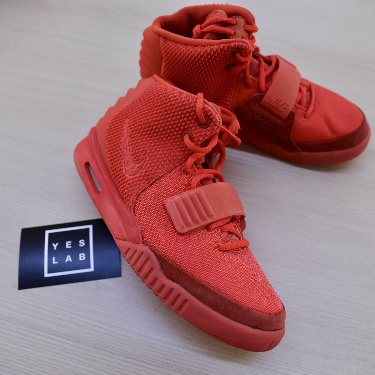 Nike NIKE YEEZY 2 RED OCTOBER Size US 8.5 / EU 41-42 - 3 Thumbnail