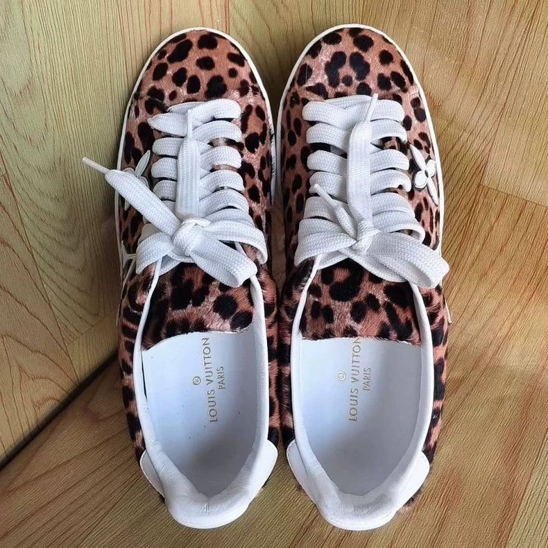 Louis Vuitton Louis Vuitton Frontrow cowhide leopard print board shoes Size US 5 / EU 37 - 7 Thumbnail
