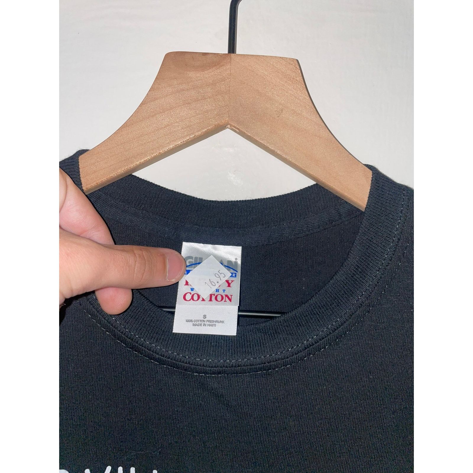Gildan Y2K Your Village Called Their Idiot Is Missing Shirt 2000s S Size US S / EU 44-46 / 1 - 5 Thumbnail