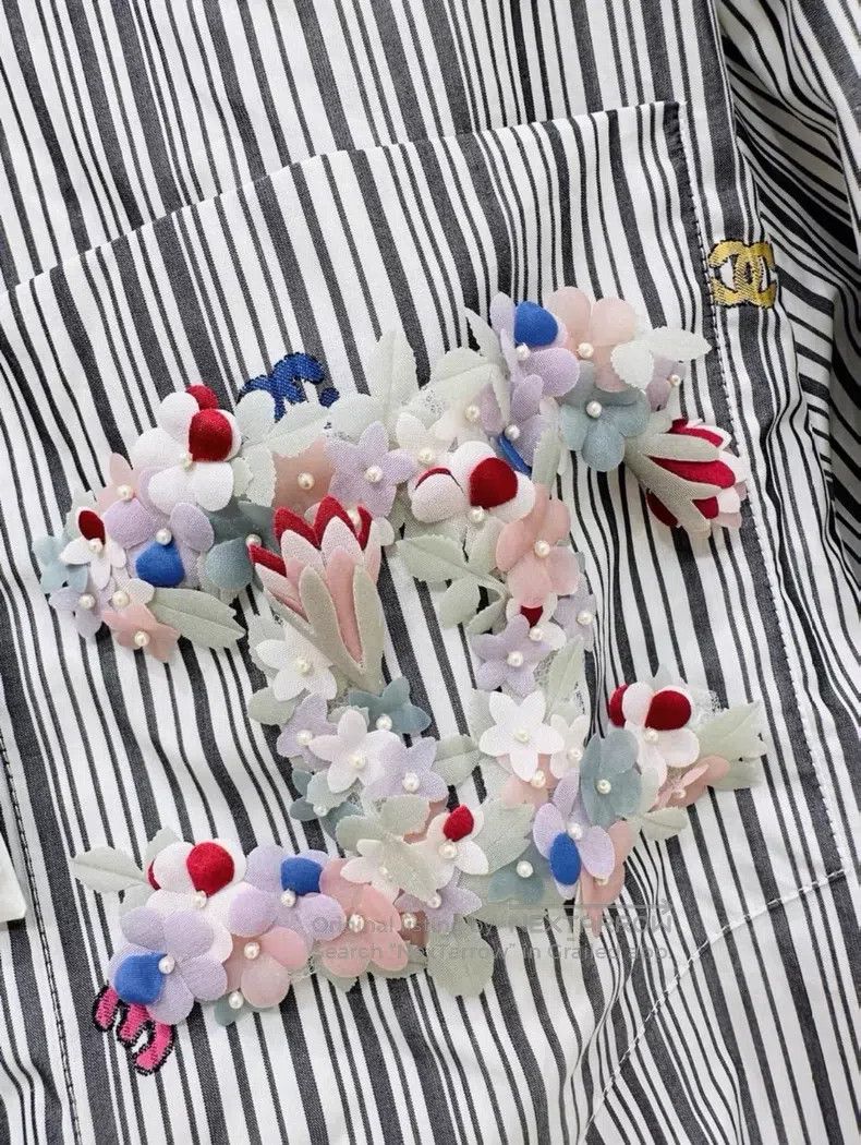 Chanel Chanel 23C studded flower shirt Size XS / US 0-2 / IT 36-38 - 2 Thumbnail