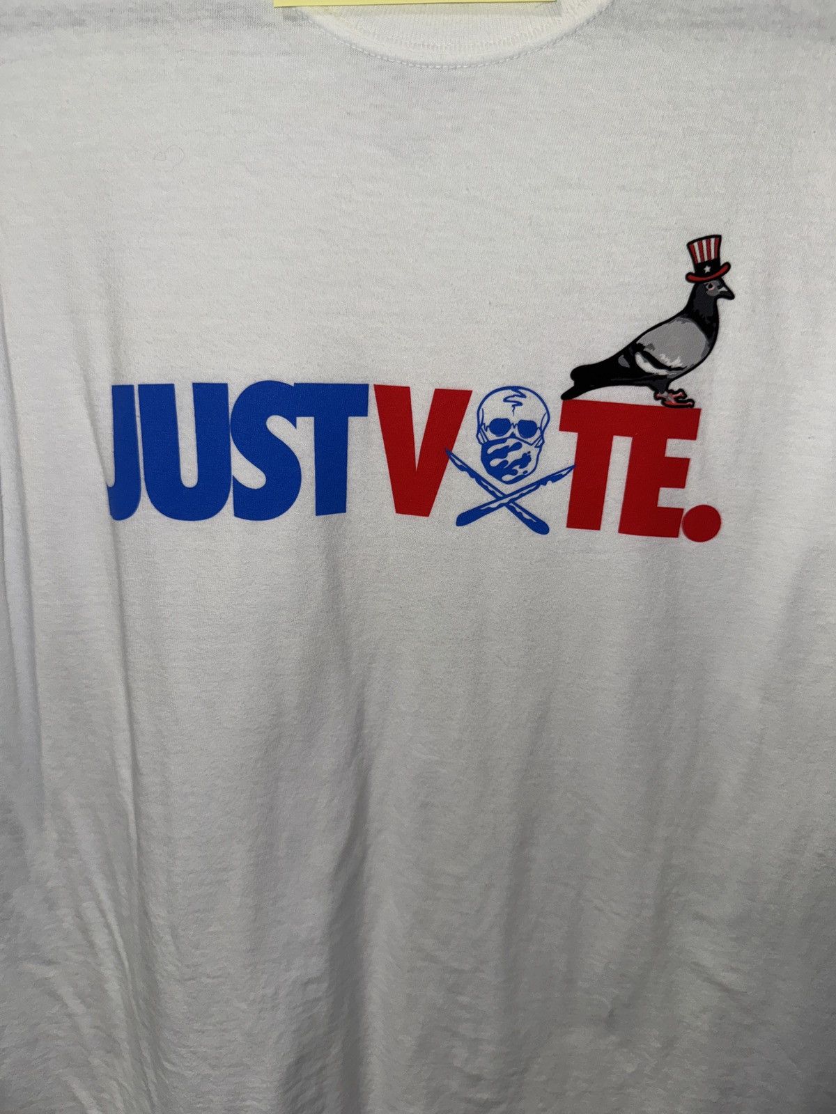Staple Jeff Staple Pigeon “Just Vote” Tee in white sz M Size US M / EU 48-50 / 2 - 2 Thumbnail