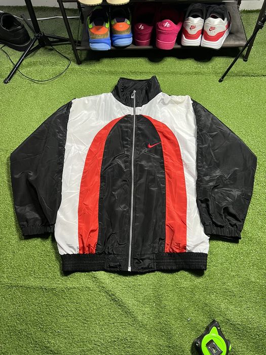 Vintage nike windbreaker red hotsell white black