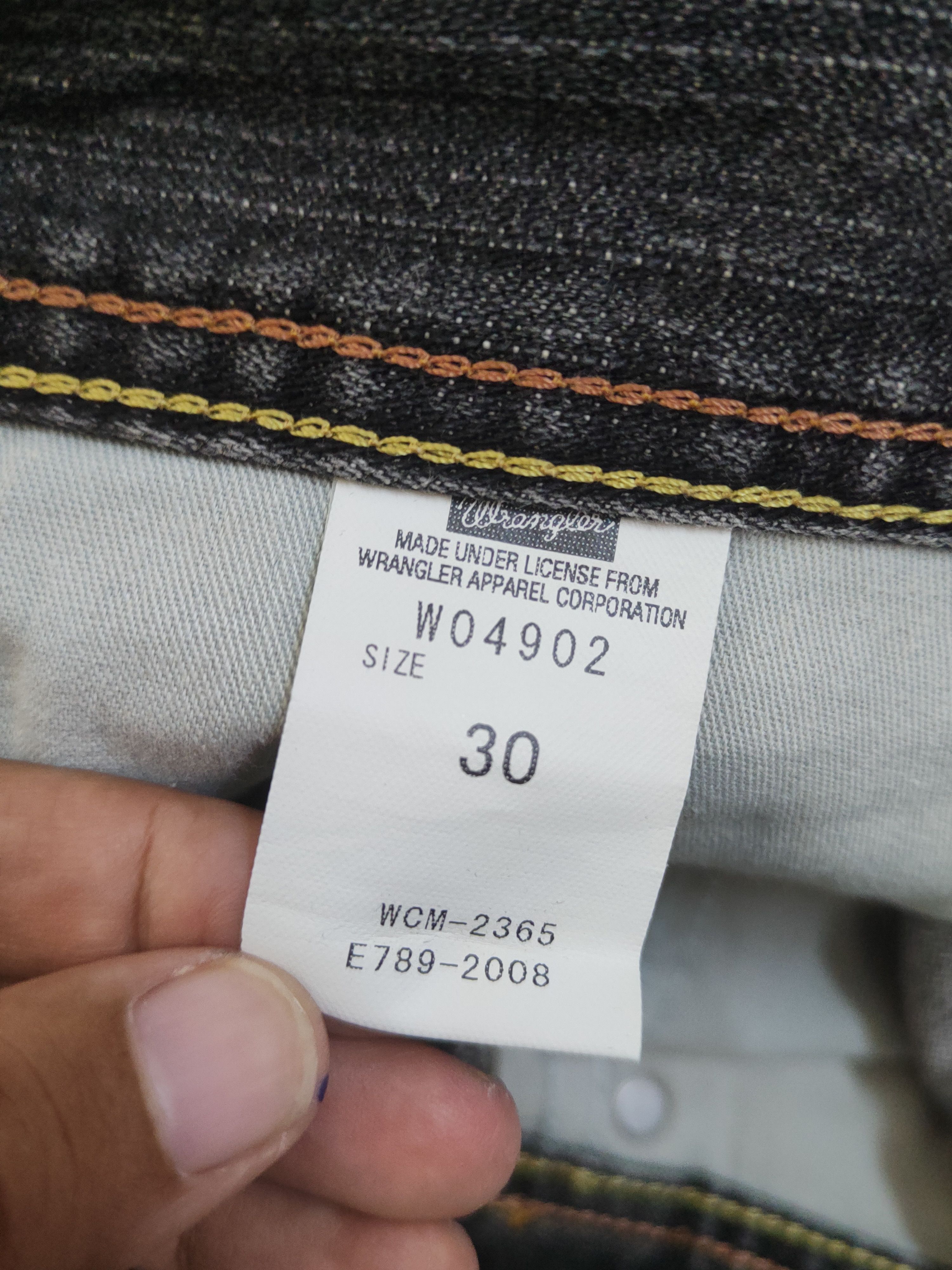 Vintage Wrangler Black Distressed Ripped denim Jeans #W1602 Size US 30 / EU 46 - 15 Thumbnail