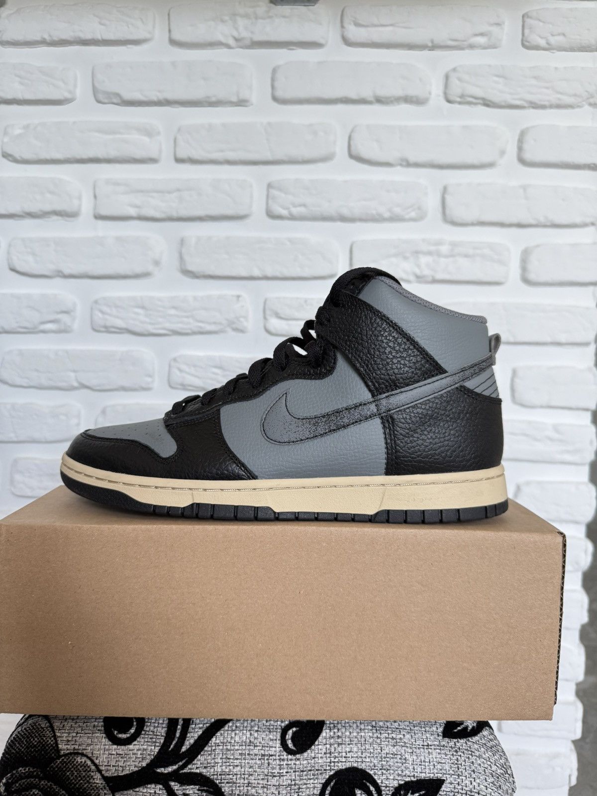 Nike Nike Dunk Hi Retro Size US 10 / EU 43 - 1 Thumbnail