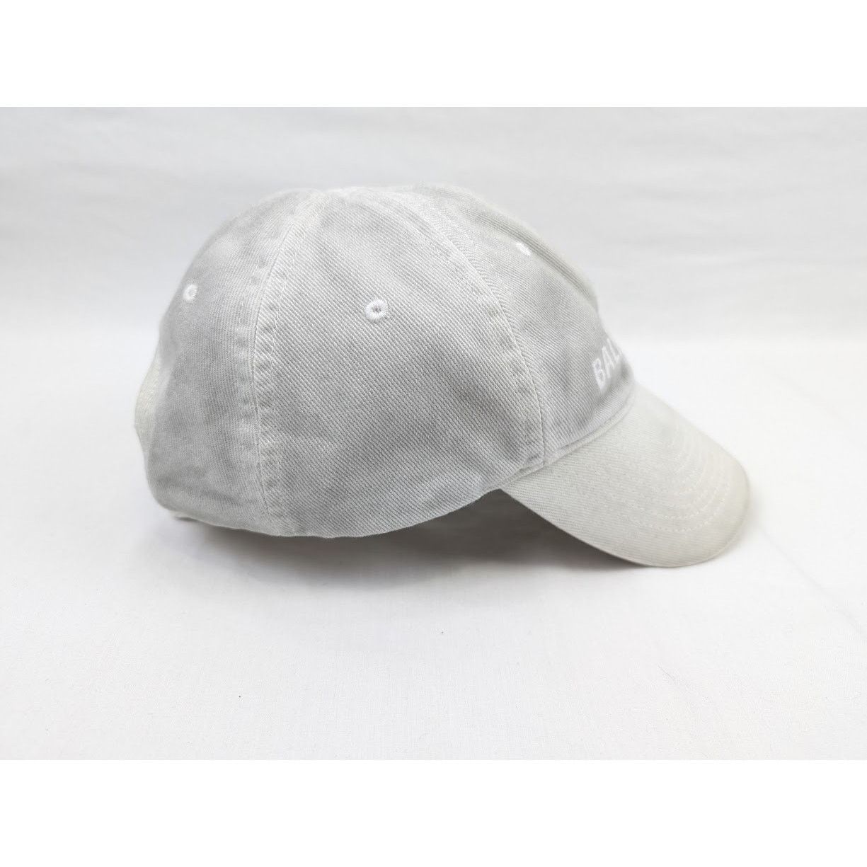 Balenciaga o1rshd1 Size: S / Logo Hat/Cap in White Size ONE SIZE - 16 Thumbnail