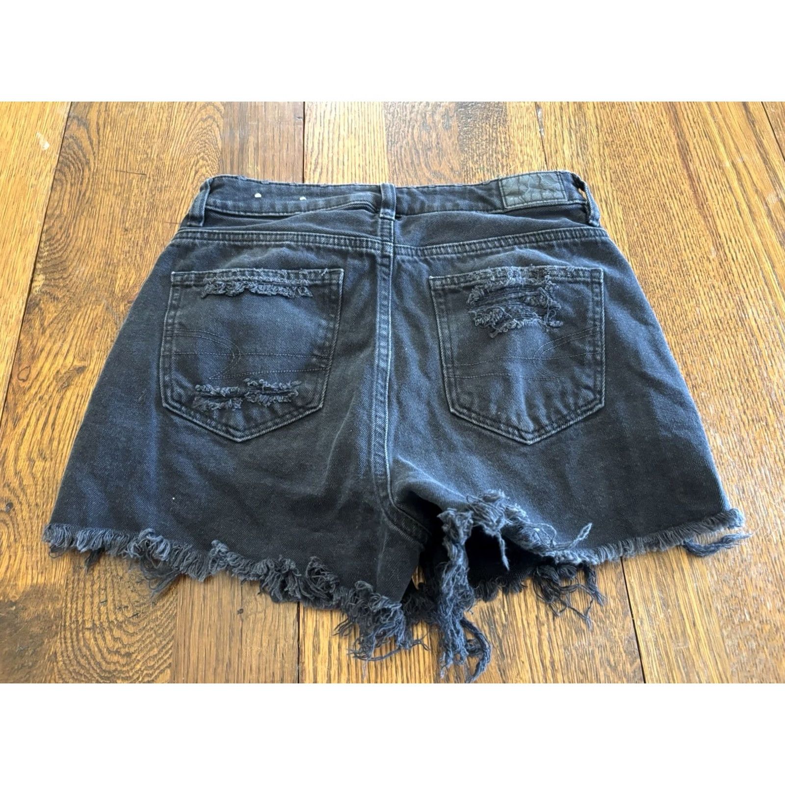 American Eagle Outfitters VINTAGE American Eagle Outfitters High Rise Shortie Women Sz 0 Distressed Cut Off Denim Shorts 28 in Black Charcoal Wash Casual Party/Cocktail Travel Size 25" / US 0 / IT 36 - 6 Thumbnail