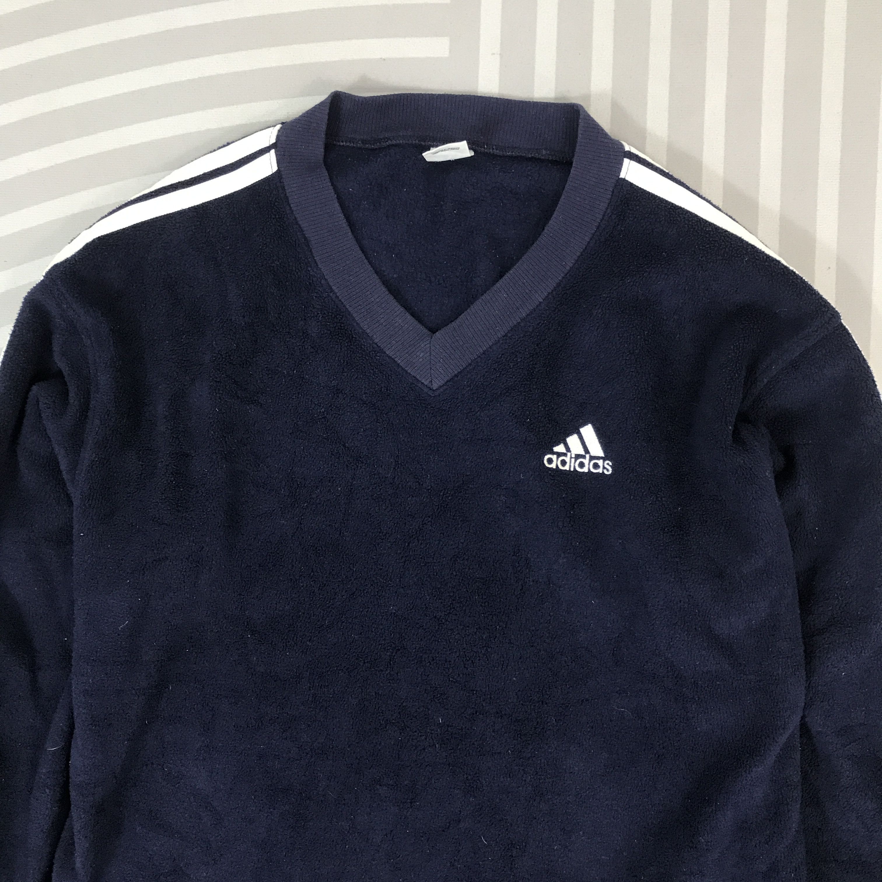 Adidas × Japanese Brand × Yohji Yamamoto Adidas X Yohji Yamamoto Fleece V-Neck custom Art Sweatshirt Size US L / EU 52-54 / 3 - 3 Thumbnail