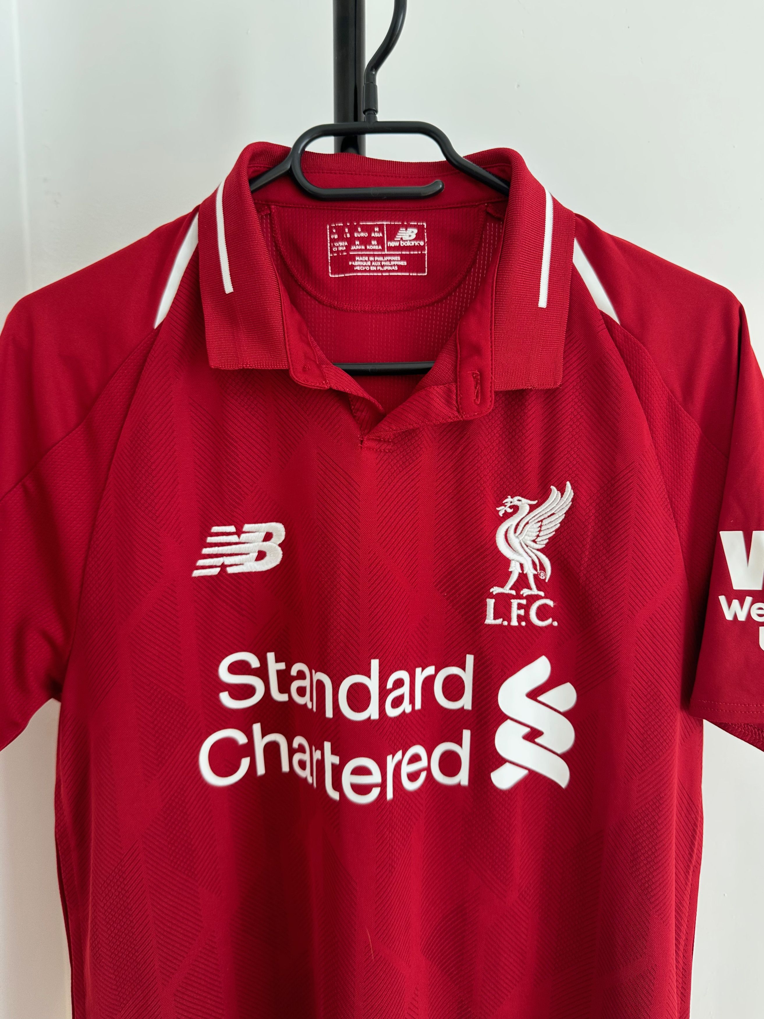 New Balance 2018 New Balance Liverpool Home soccer shirt jersey Size US S / EU 44-46 / 1 - 4 Thumbnail