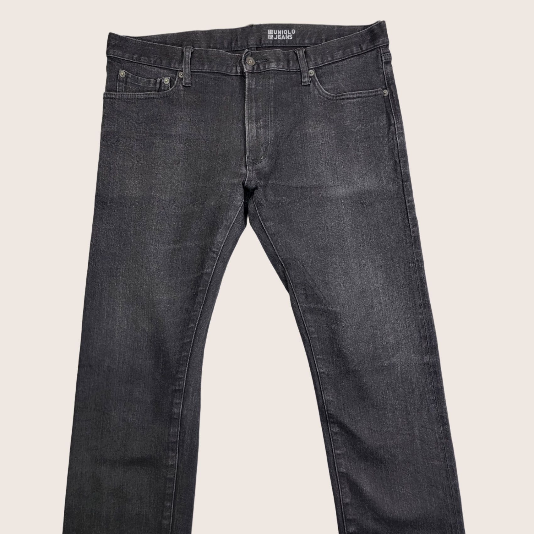 Uniqlo Uniqlo Jeans Mens 35x30 Black Dark Wash Slim Straight Stretch Denim Size US 35 - 1 Thumbnail