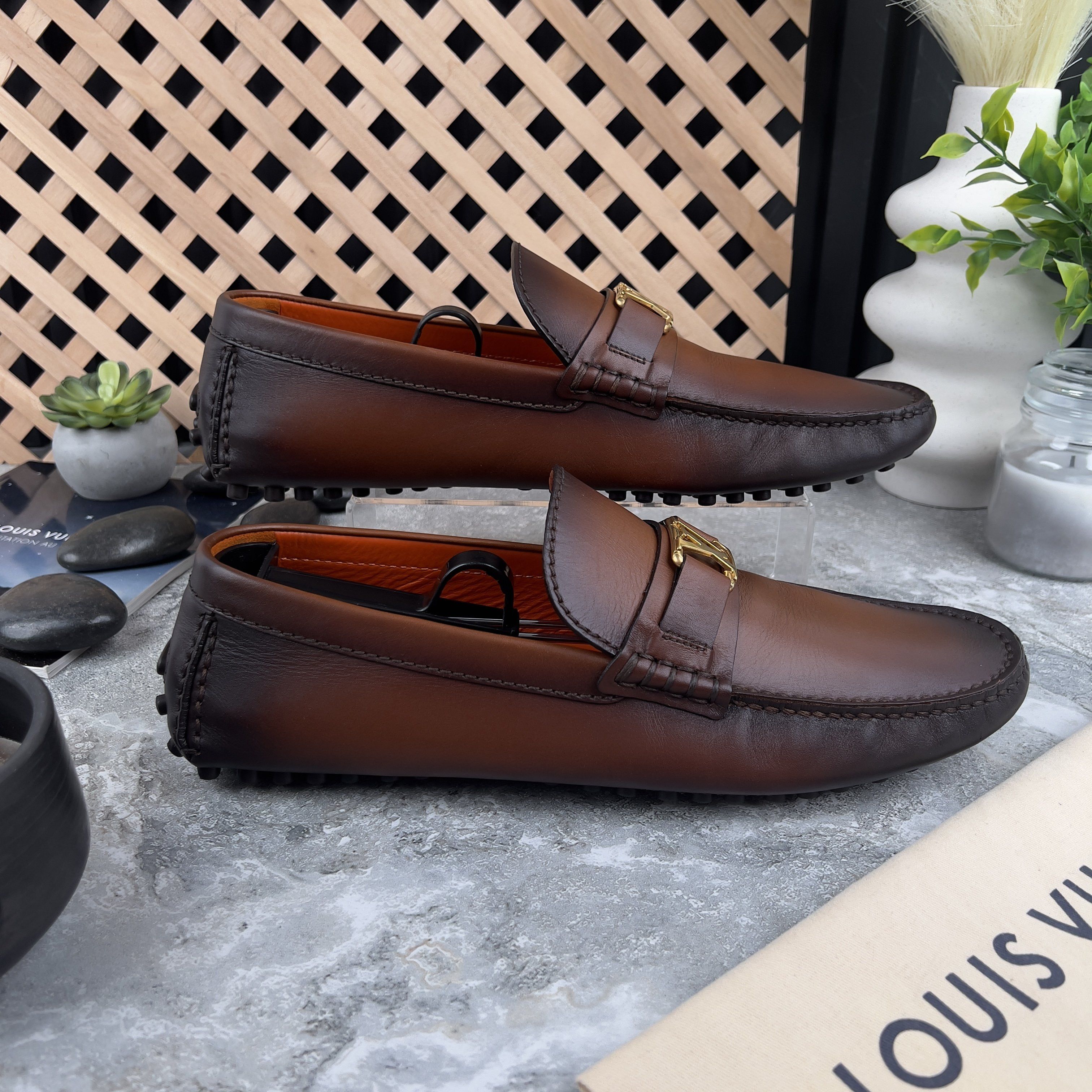 Louis Vuitton Hockenheim Driving Moccasin Patina Brown Leather Size US 9 / EU 42 - 5 Thumbnail