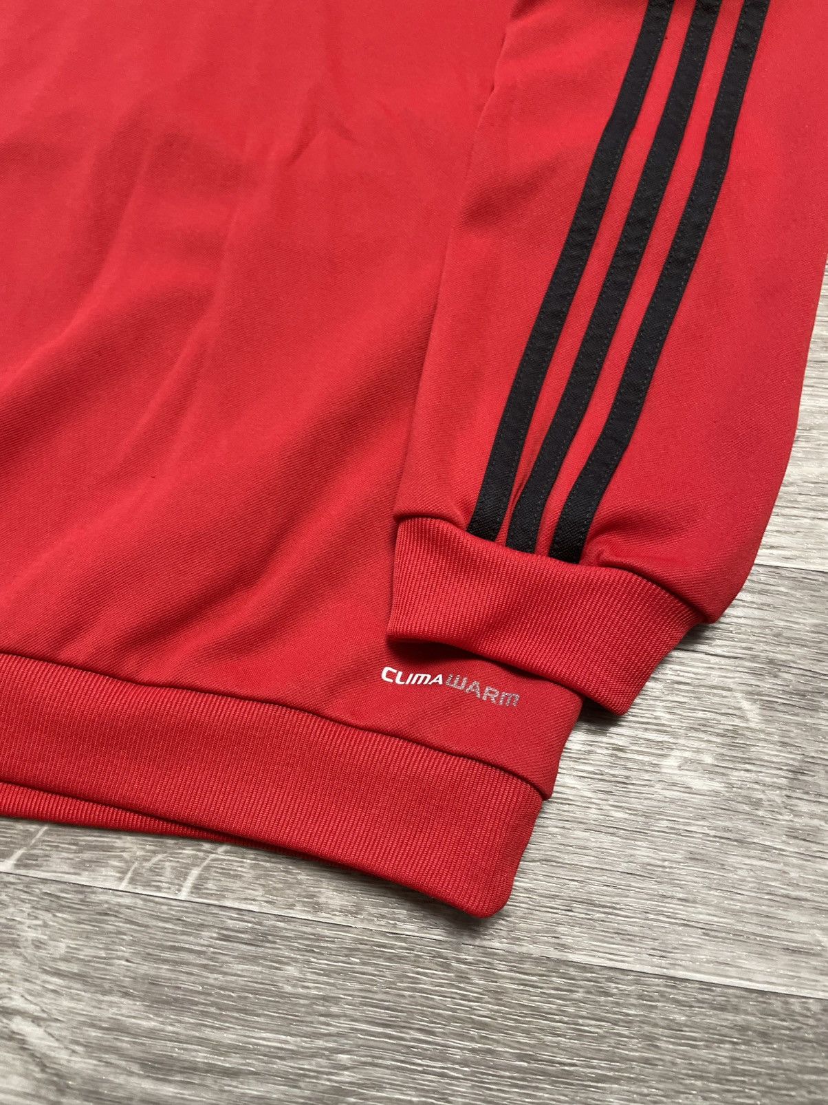 Adidas Vintage Adidas Liverpool 2010/2011 Soccer Jersey Sweatshirt Size US XL / EU 56 / 4 - 4 Thumbnail