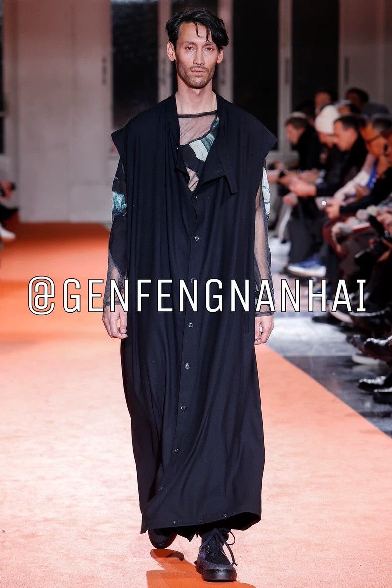 Yohji Yamamoto Yohji Yamamoto 18aw sleeveless Tibetan robe coat 2501-Nexta Size US S / EU 44-46 / 1 - 5 Thumbnail